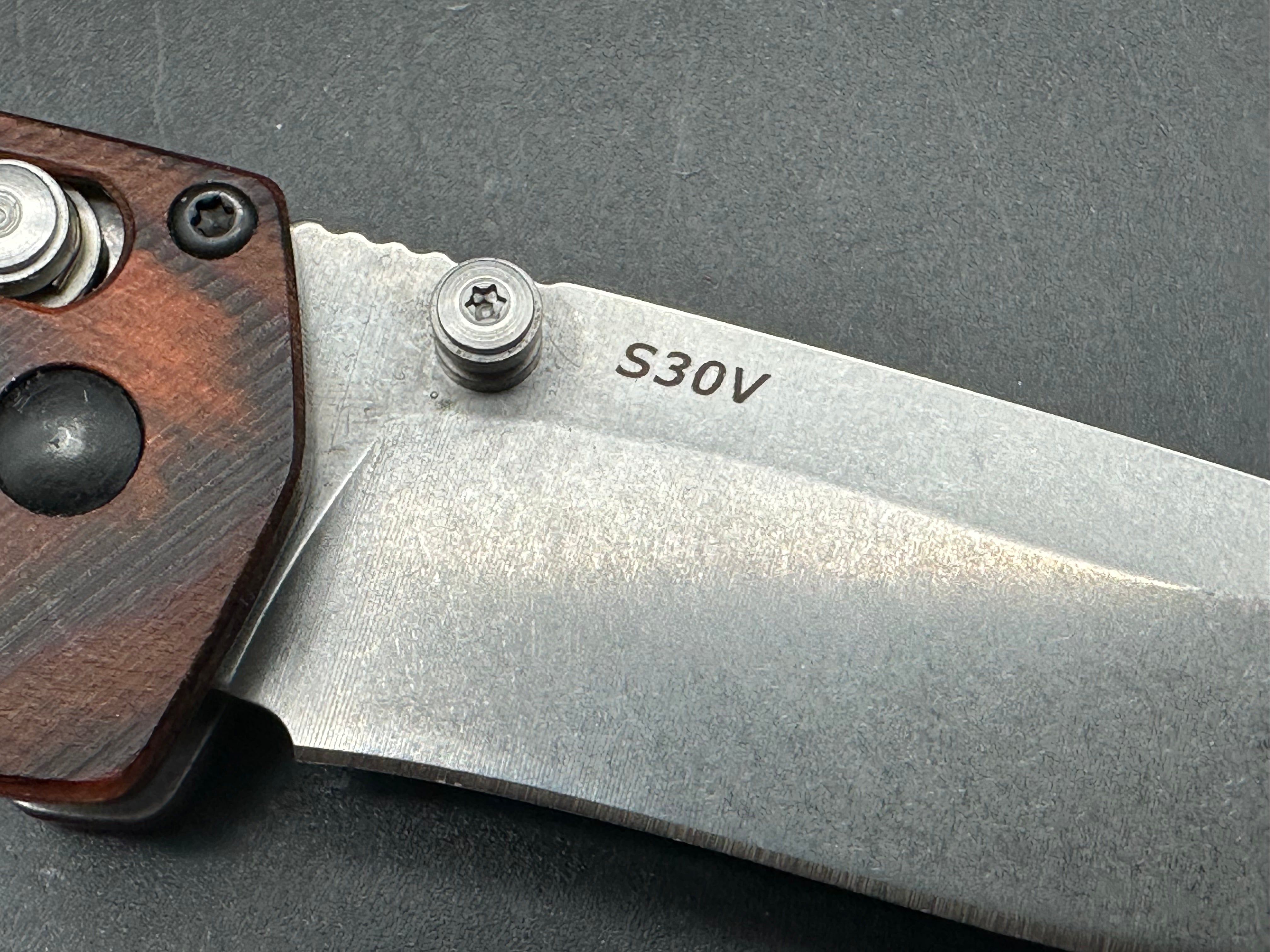 Benchmade North Fork AXIS Lock Folding Knife - D2 Steel Blade, Wood Handle - Perfect for Camping, Hunting & Outdoor Adventures