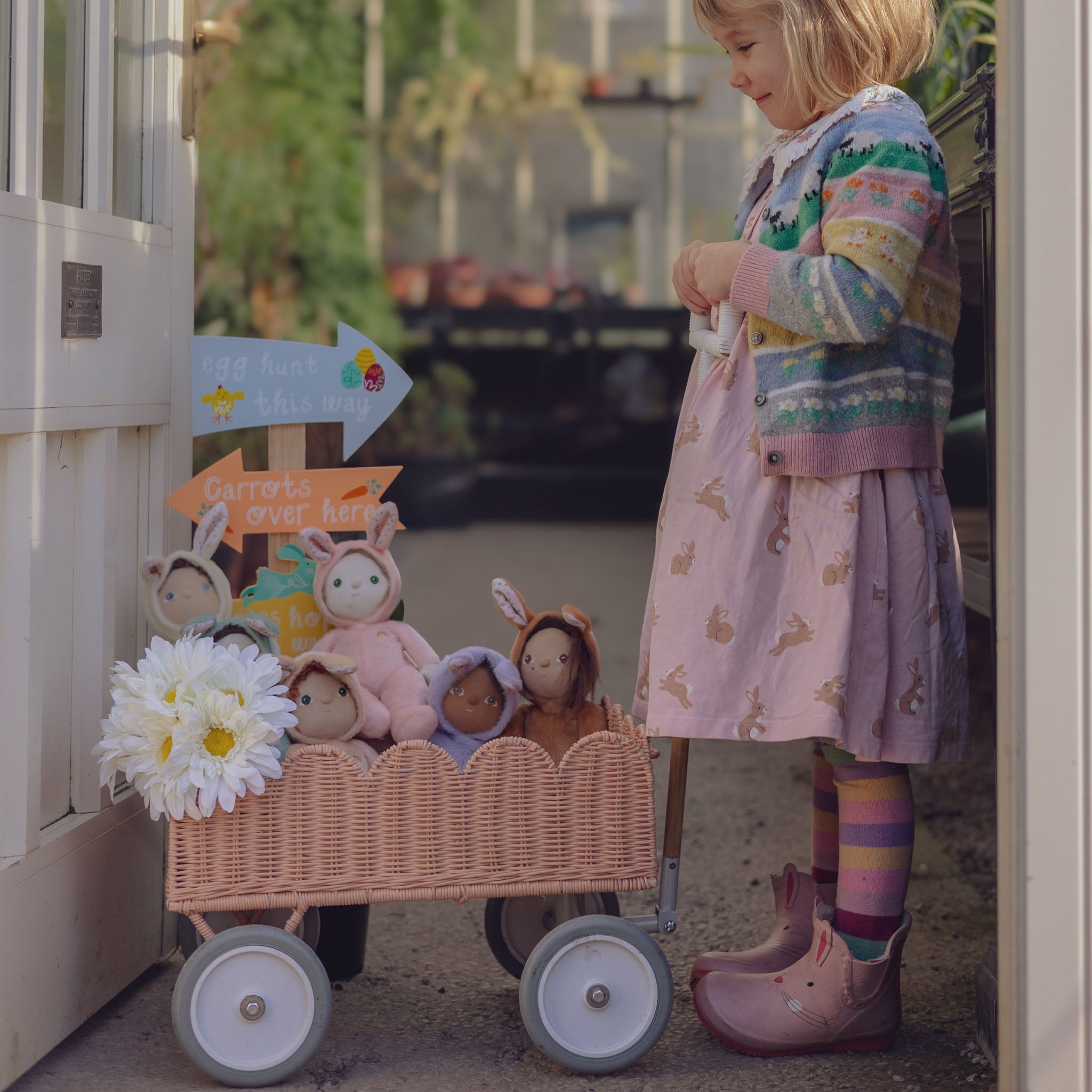 Petal Wonder Wagon - Seashell Pink Stroller for Toddlers | Lightweight Foldable Baby Pushchair | Perfect for Beach Walks, Park Outings & Shopping Trips