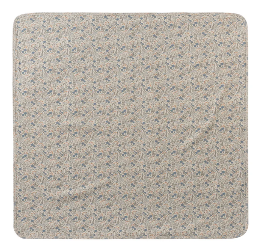 KIPP Floral Blanket - Soft & Cozy Oversized Throw Blanket for Bed, Couch, and Outdoor Use - Perfect for Home Decor, Gifts, and Picnics
