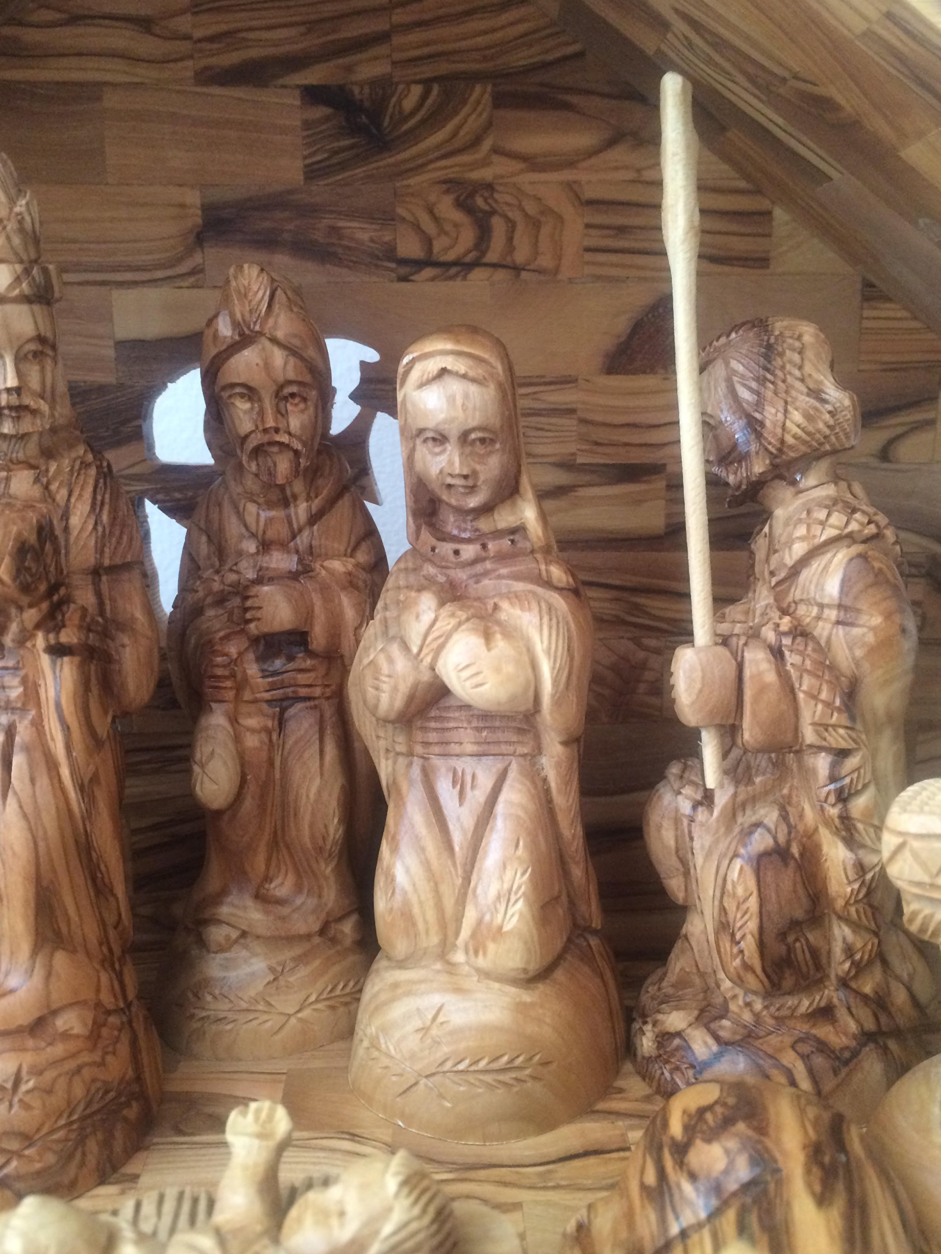 Premium Olive Wood Nativity Set - Handcrafted 12-Piece Christmas Decoration for Home, Church & Holiday Displays