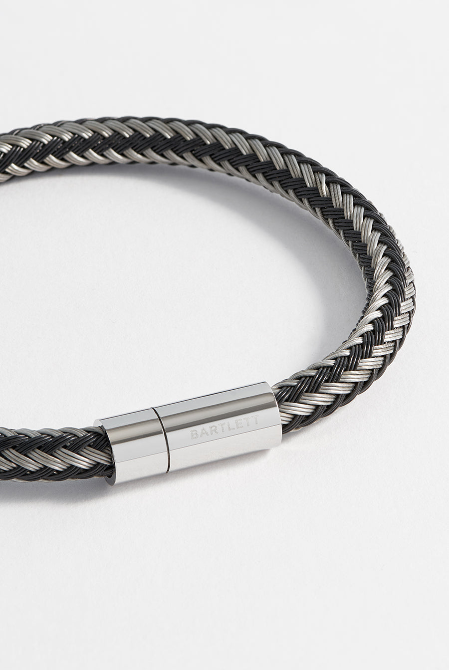 Stylish Men's Metal Mesh Bracelet - Adjustable Stainless Steel Wristband for Casual & Formal Wear - Perfect Gift for Him