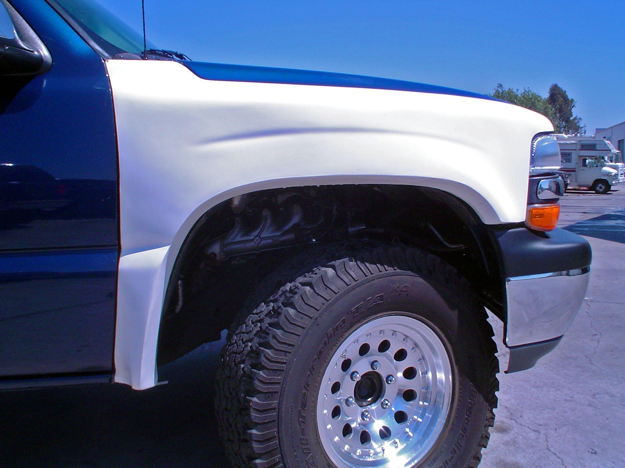 99-02 Chevrolet Silverado Replacement Fenders with 5 Bulge Design - Durable Auto Body Parts for Pickup Trucks | Perfect for Off-Roading & Custom Builds