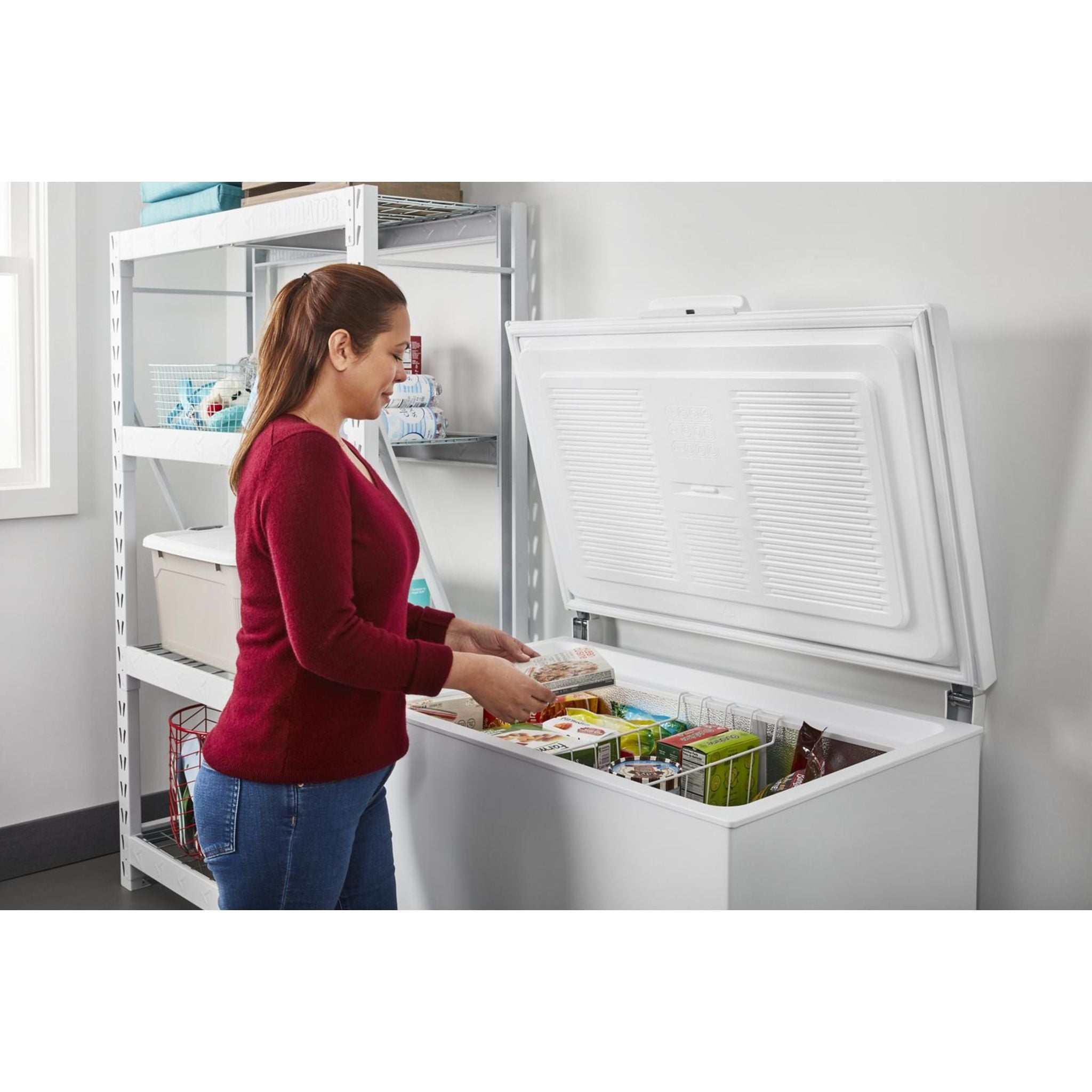 Amana AQC0902LW 9 Cubic Feet Chest Freezer - Energy Efficient White Deep Freezer for Home, Garage & Restaurant Use - Perfect for Frozen Food Storage & Bulk Meal Prep