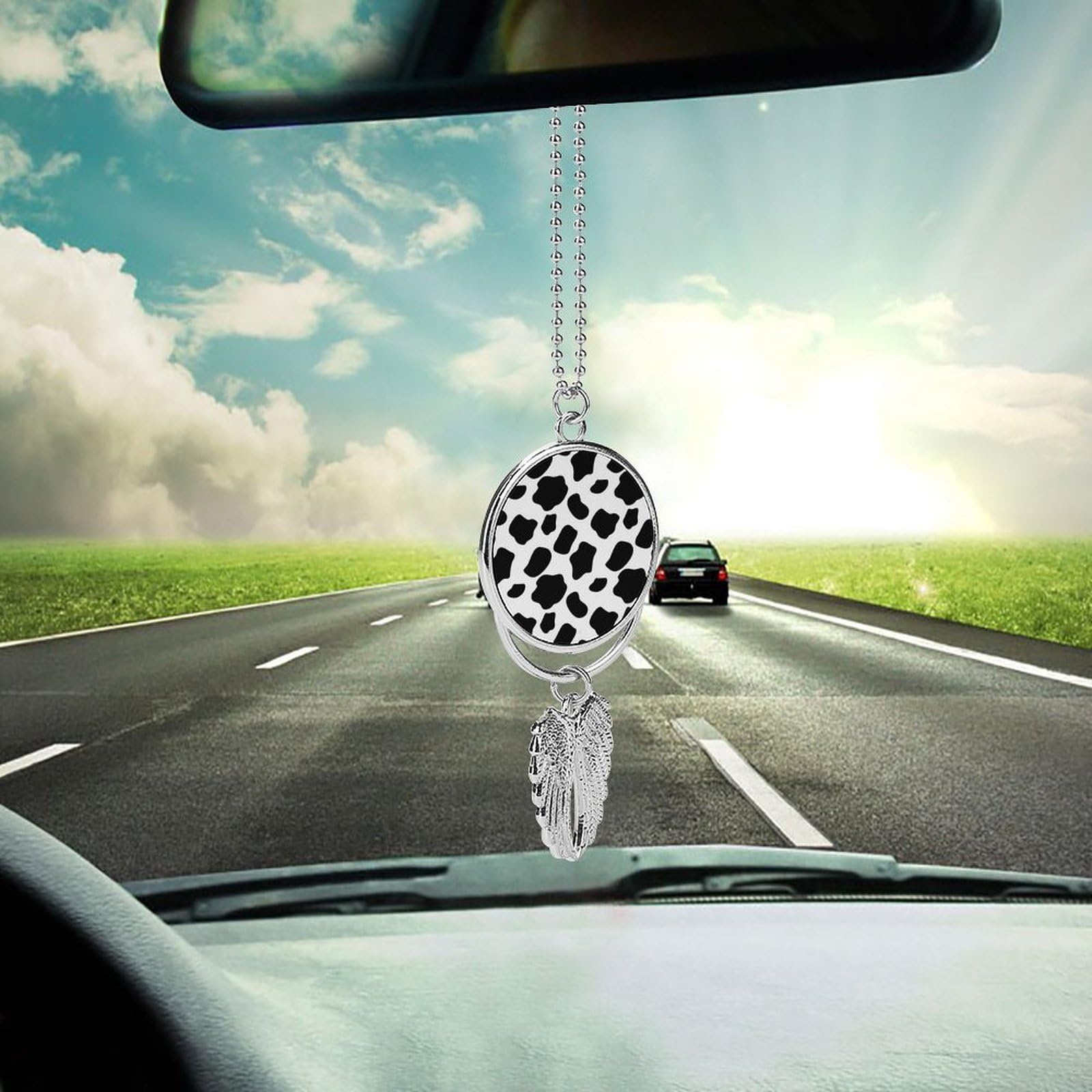 Stylish Black and White Cow Print Car Hanging Ornament - Elegant Rearview Mirror Pendant for Men & Women - Fashionable Automotive Interior Accessories - Perfect for Road Trips, Commutes & Gifts