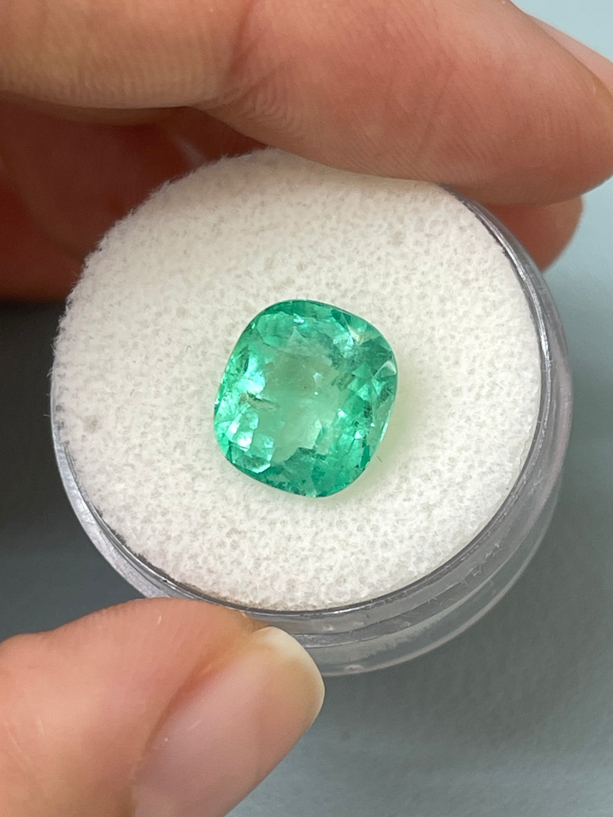 4.71 Carat Natural Colombian Emerald - 10.5x9.6mm Cushion Cut Loose Gemstone, Light Green Color for Jewelry Making, Engagement Rings & Collector's Specimens