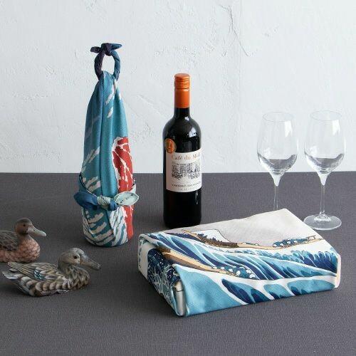 Japanese Furoshiki Wrapping Cloth - Great Wave off Kanagawa Print - 100% Organic Cotton - 70x70cm - Eco-Friendly Gift Wrap & Reusable Shopping Bag