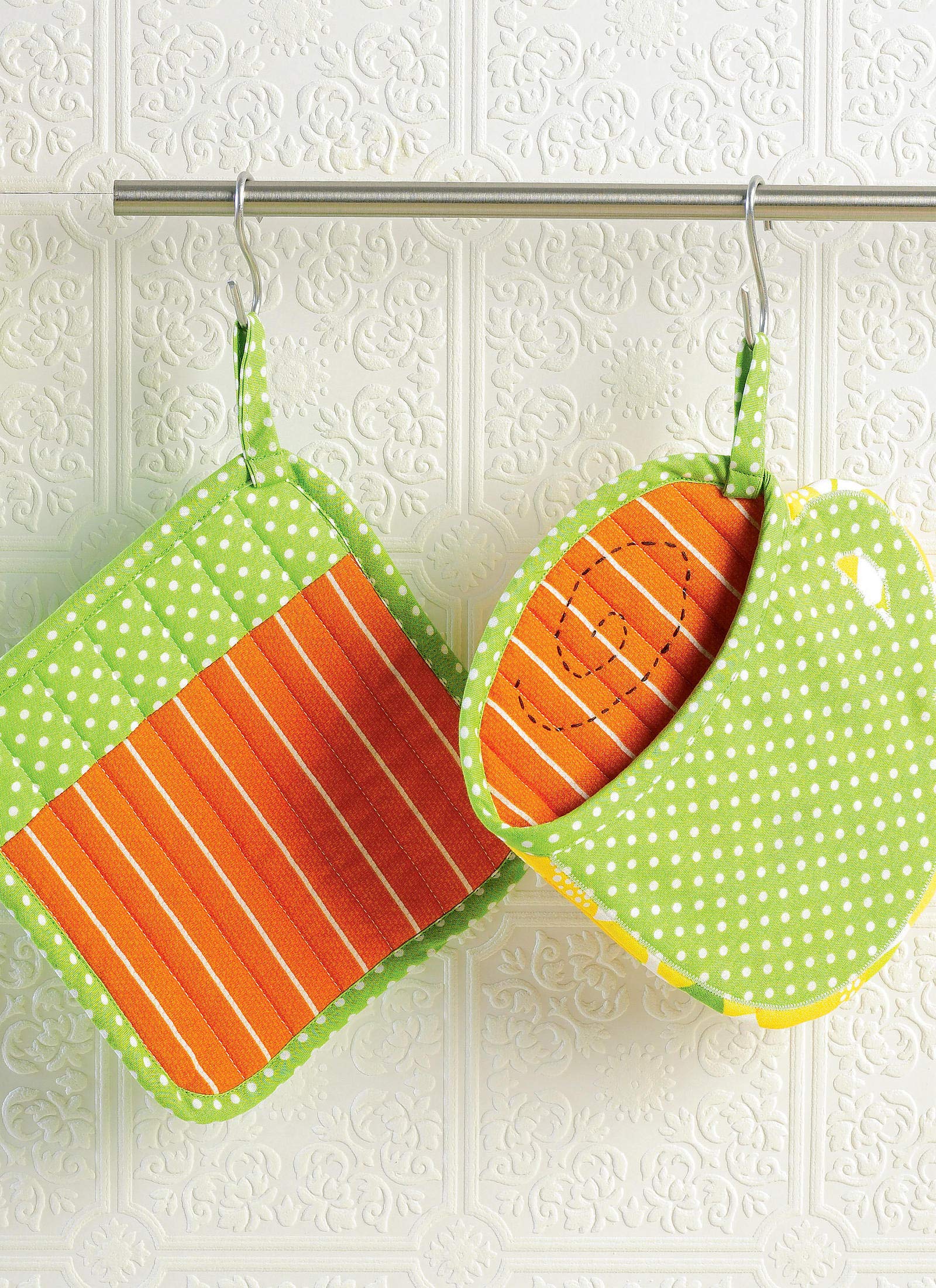 McCall's Ladies Easy Sewing Pattern 6978 - Apron & Kitchen Accessories Set for Cooking, Baking & Home Decor | DIY Sewing Project for Beginners & Advanced