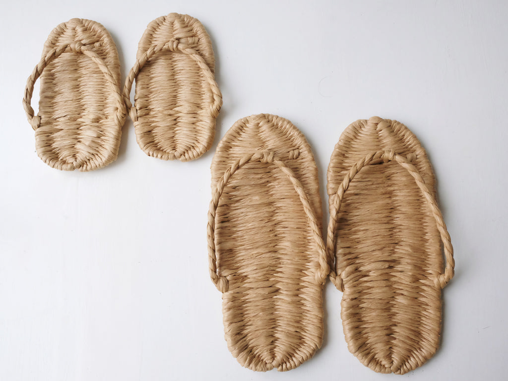 Handmade Japanese Washi Paper Zōri Sandals - Traditional Flip Flops for Women & Men | Eco-Friendly, Lightweight & Comfortable for Home, Beach & Summer Outfits