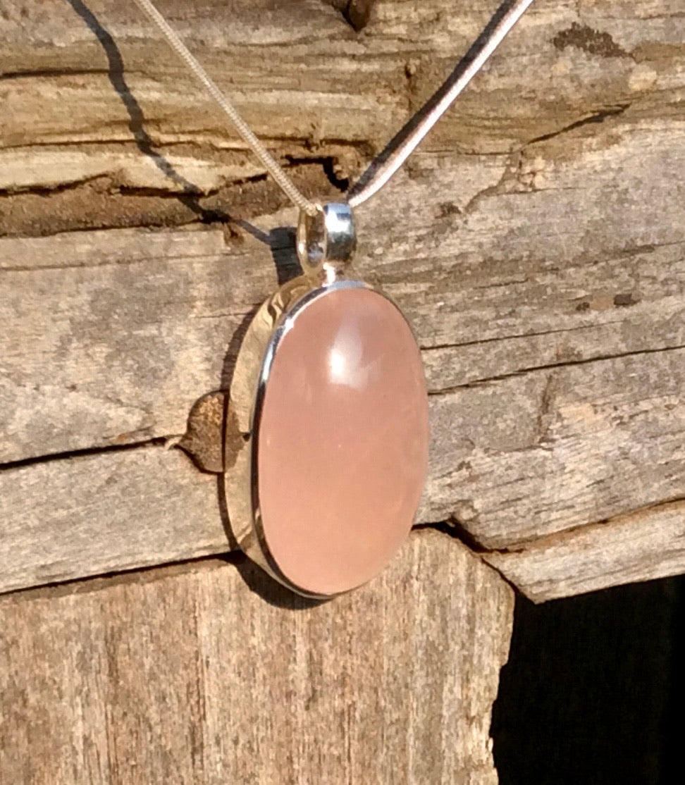 Natural Rose Quartz Pendant Necklace for Women - Healing Crystal Jewelry for Love & Positive Energy | Perfect for Meditation, Gifts & Everyday Wear