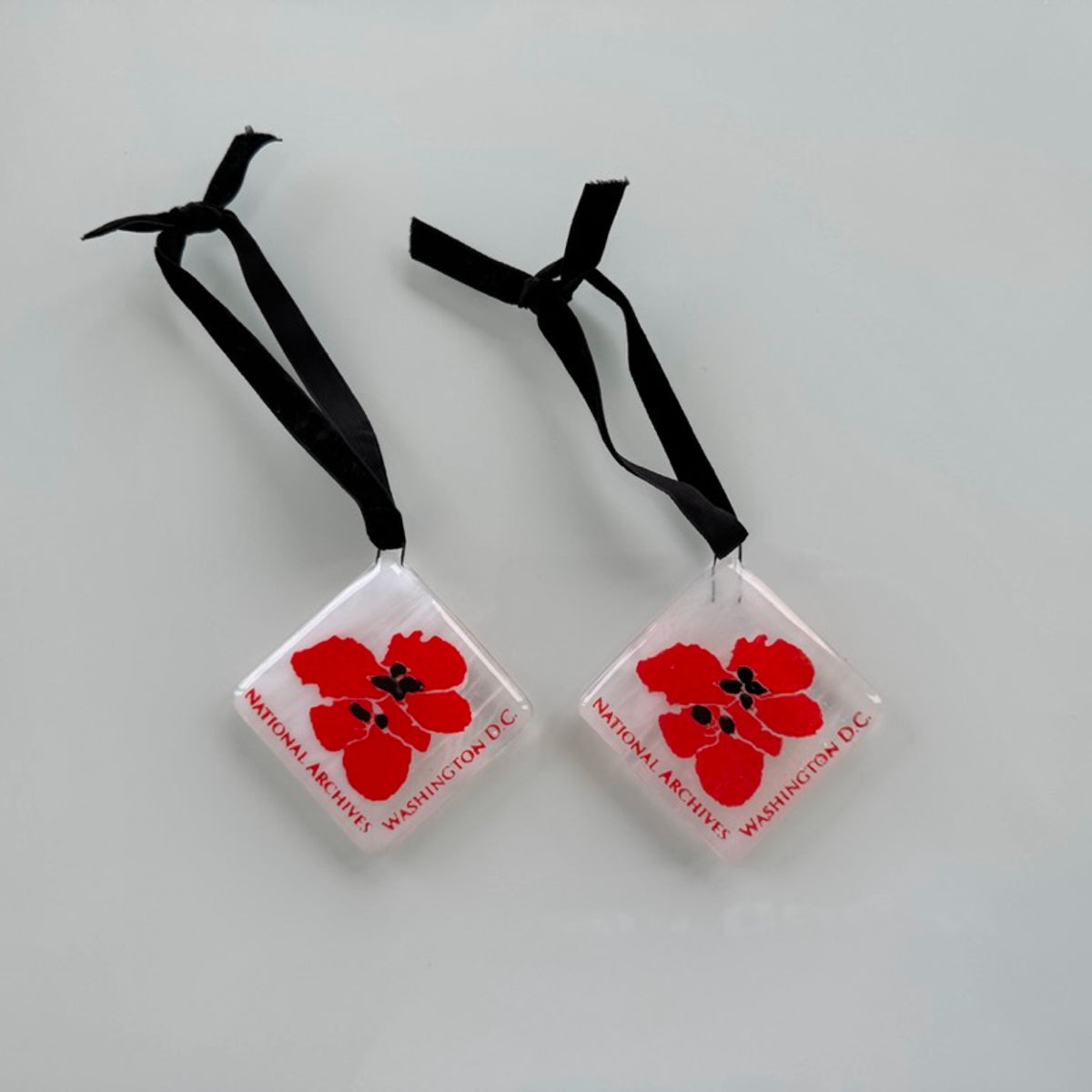 Cherry Blossom Fused Glass Ornament - Handmade Japanese Style Decorative Hanging Decor for Home, Garden & Wedding - Perfect for Spring Decorations, Gifts & Party Favors