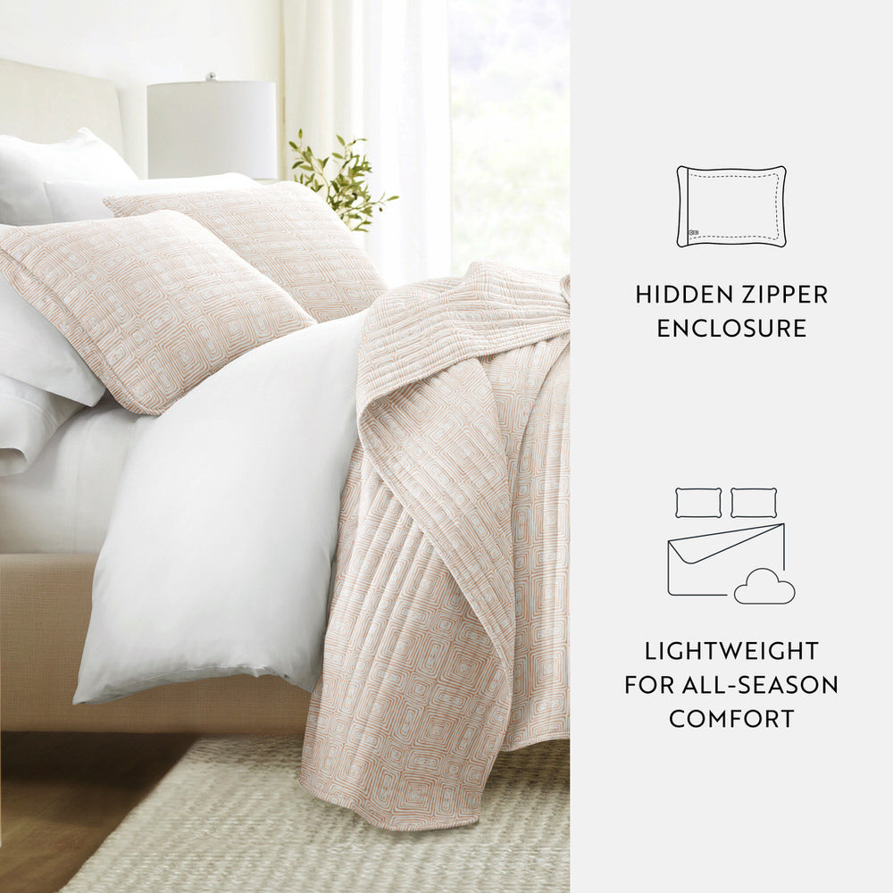 Geometric Maze Quilted Coverlet Set - Queen Size Bedspread with Matching Pillow Shams, Modern Home Decor for Bedroom, Living Room & Guest Room