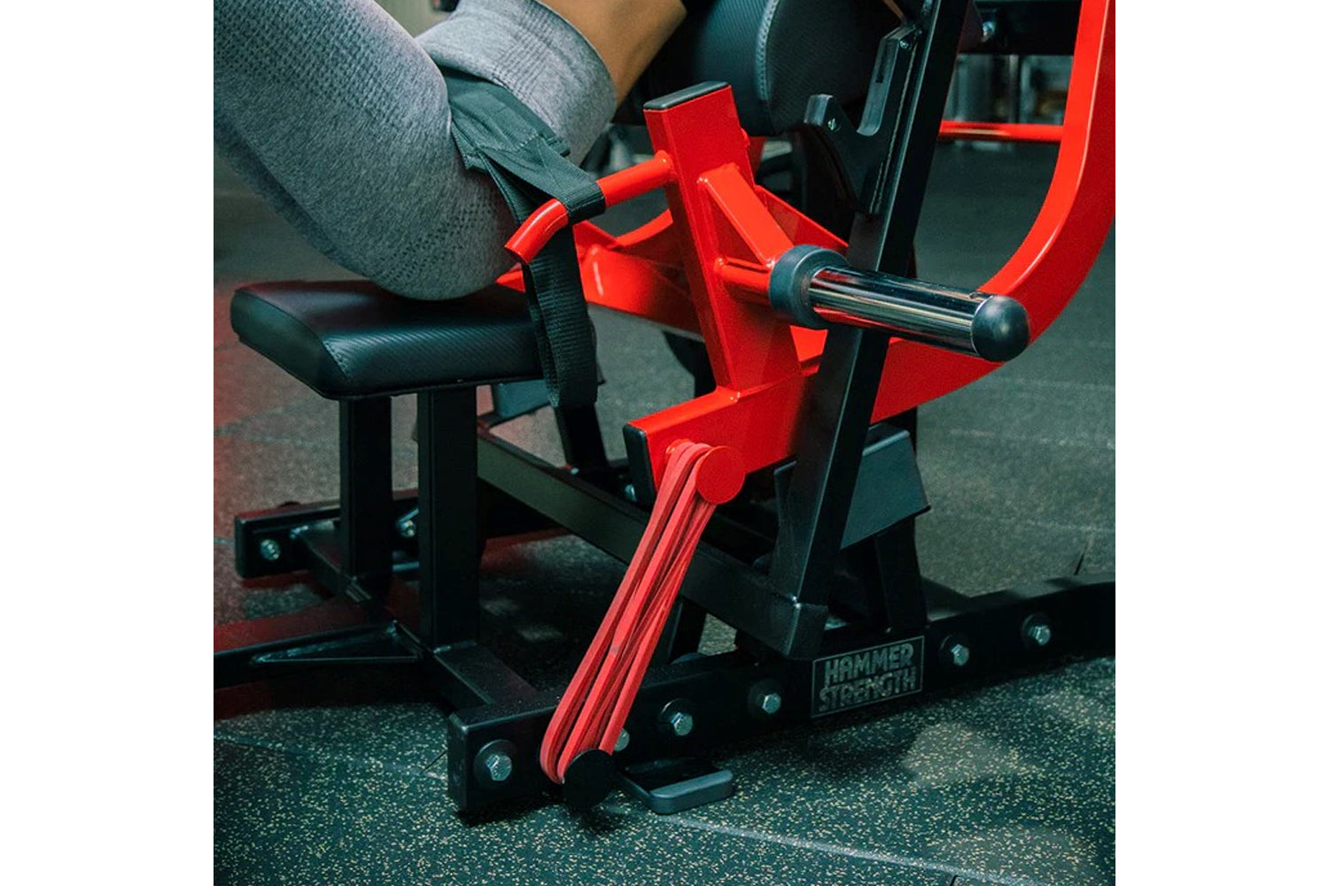 Hammer Strength Plate Loaded Glute Drive Machine - Professional Gym Equipment for Glute Workouts & Strength Training - Perfect for Home Gyms & Commercial Fitness Centers