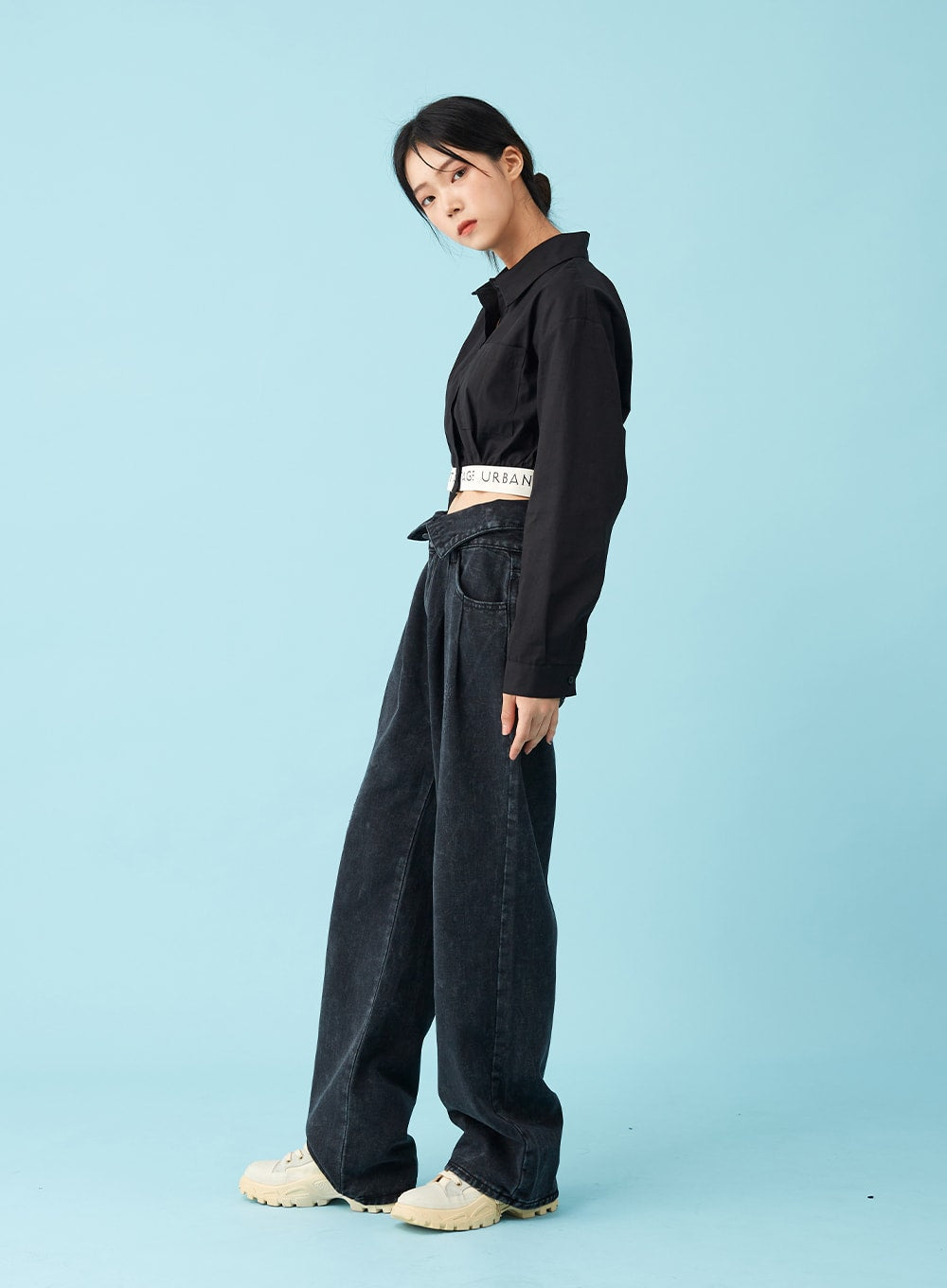 Stylish Black Four-Button Open Front Jeans for Women - Trendy High Waist Denim Pants for Casual Outings & Date Nights