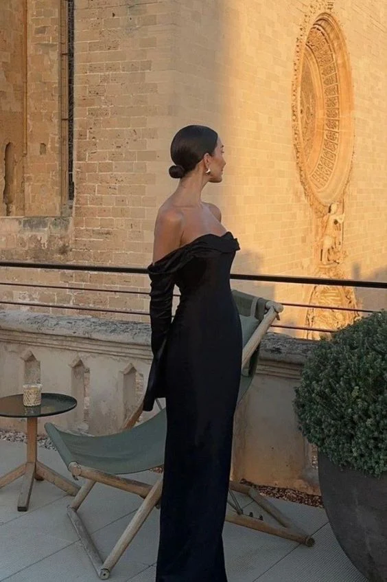 Elegant Black Off-The-Shoulder Long Sleeve Evening Gown for Formal Parties & Special Occasions - Perfect for Prom, Wedding Guest & Cocktail Events (Style J6554)