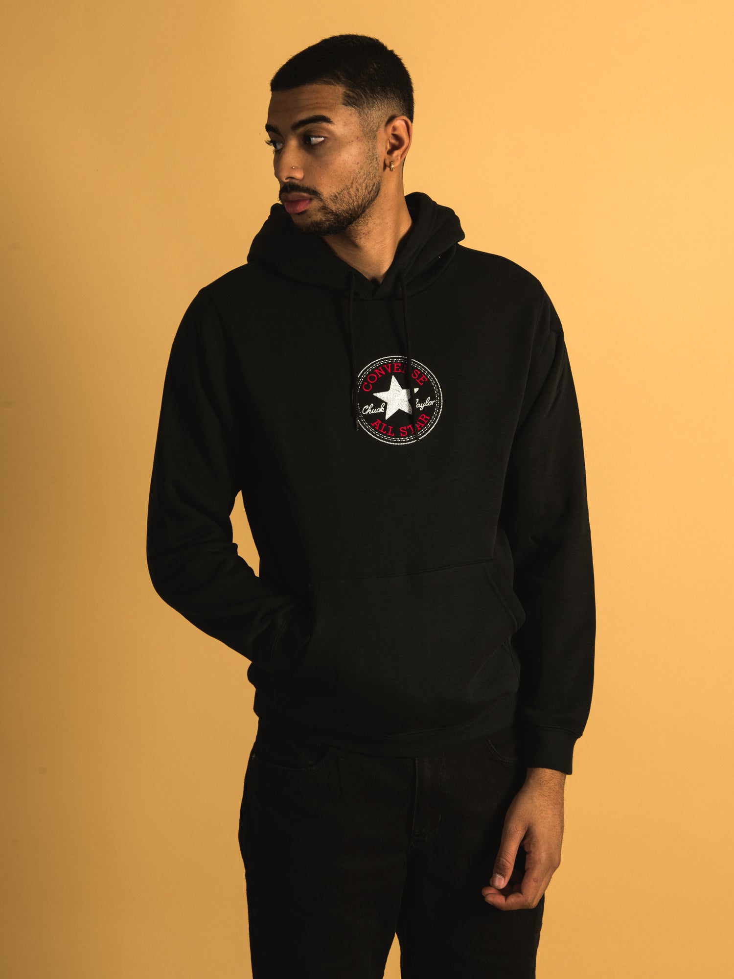 Converse Go To Chuck Taylor Patch Fleece Hoodie - Cozy & Stylish Pullover for Men & Women - Perfect for Casual Wear, Street Fashion & Winter Outfits
