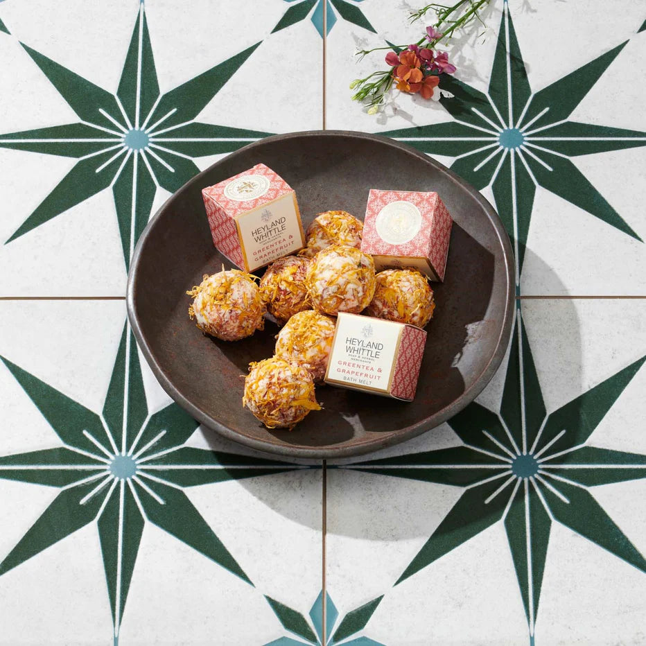 Premium Green Tea & Grapefruit Bath Melts for Relaxation - Spa Quality Luxury Bath Bombs for Stress Relief & Skin Hydration - Perfect for Self-Care Nights & Gift Giving