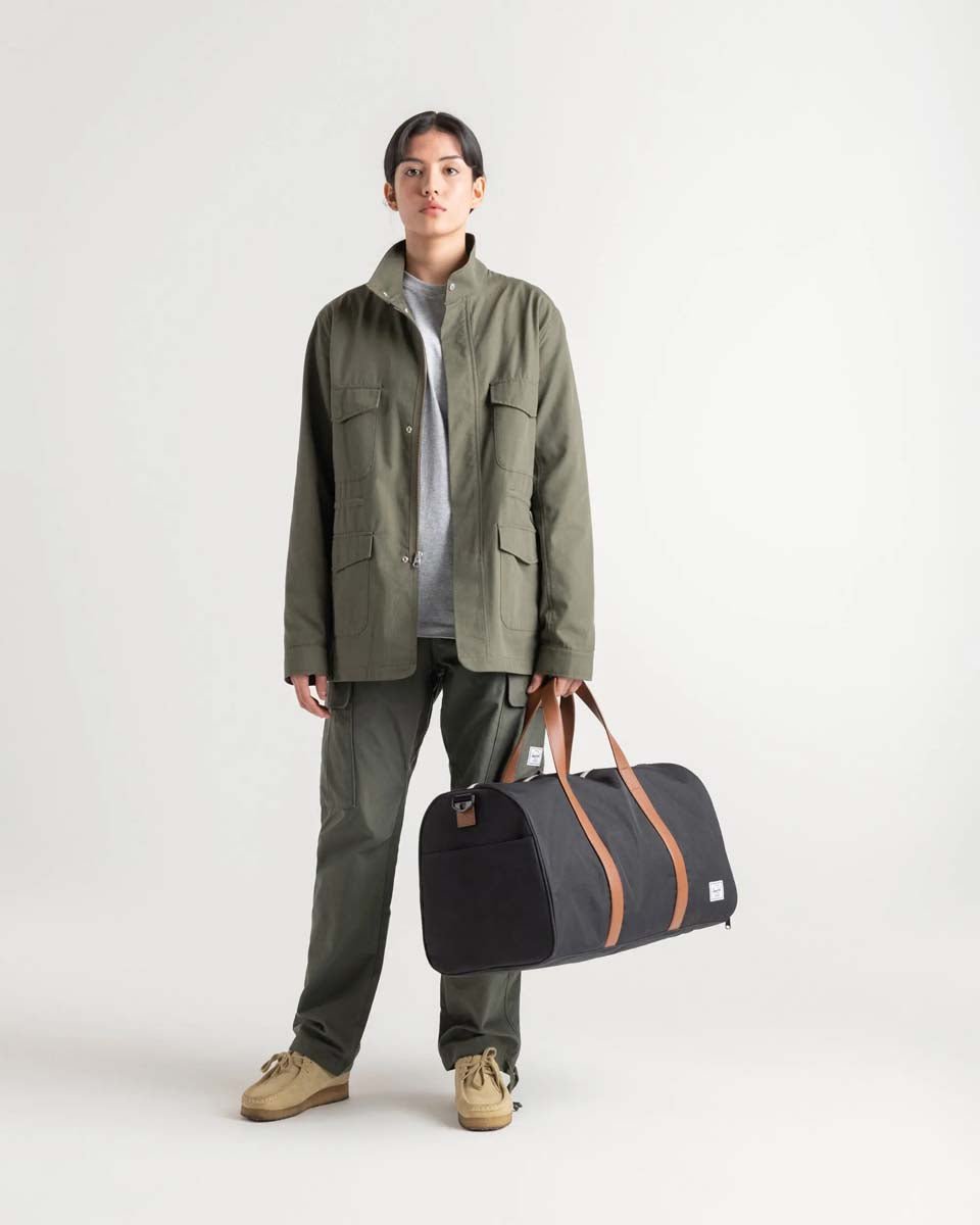 Herschel Novel Duffle Bag - Water-Resistant Travel Duffel for Gym, Weekend Trips & Outdoor Adventures (Skipper Blue)
