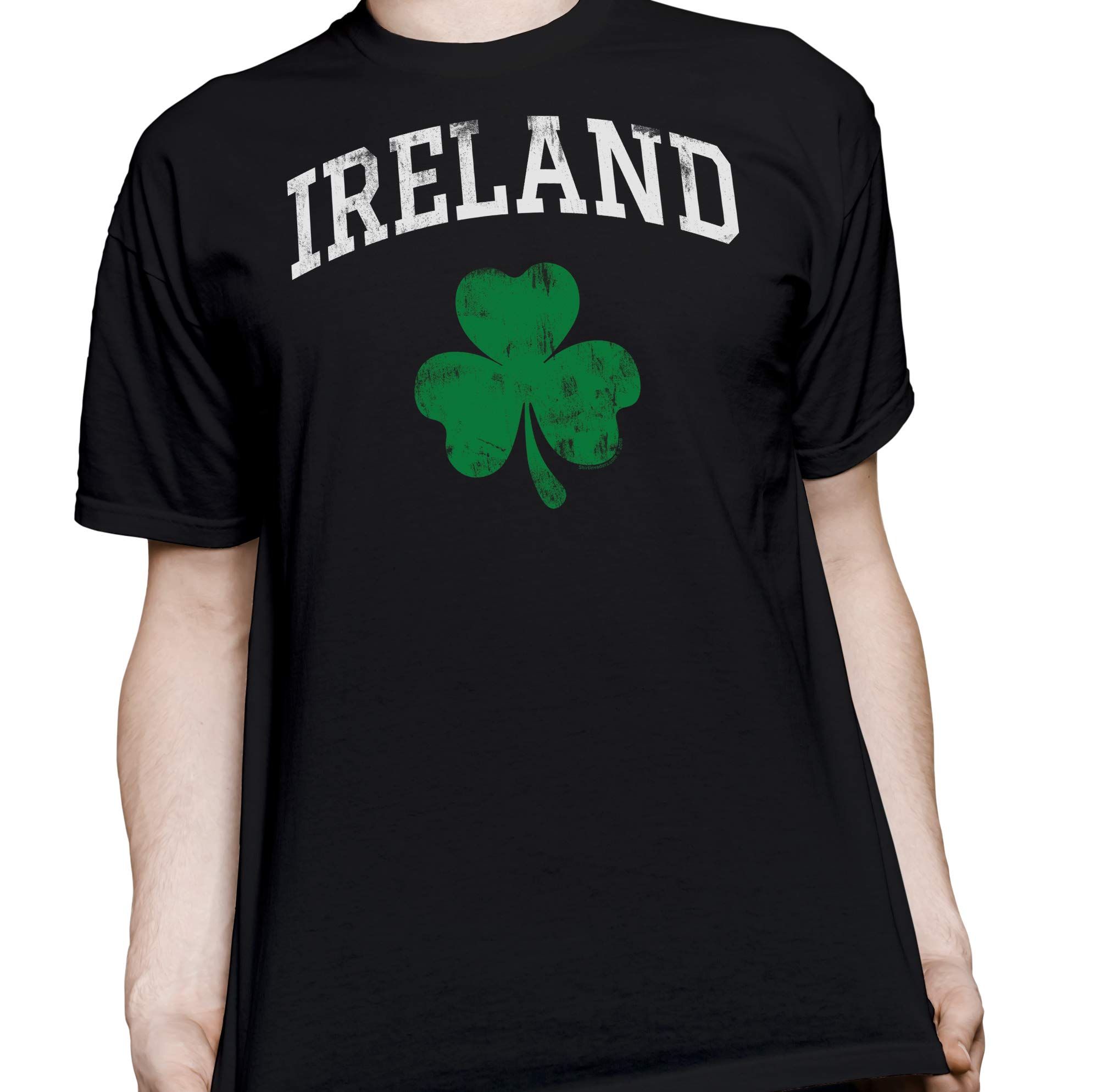 Vintage Irish Shamrock St. Patrick's Day T-Shirt for Men & Women - Ireland Clover Design - Perfect for Irish Pride, Pub Crawls & Celtic Festivals