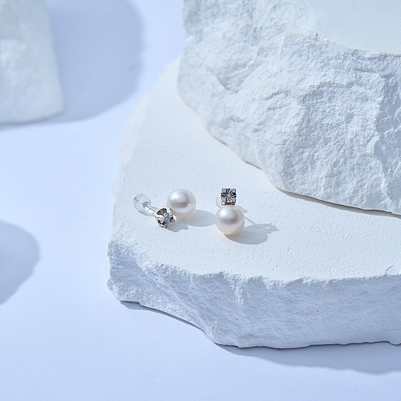18K Solid Gold Diamond & Top Grade Freshwater Pearl Earrings for Women - Luxury Gift for Anniversary, Wedding, Birthday | KE00273