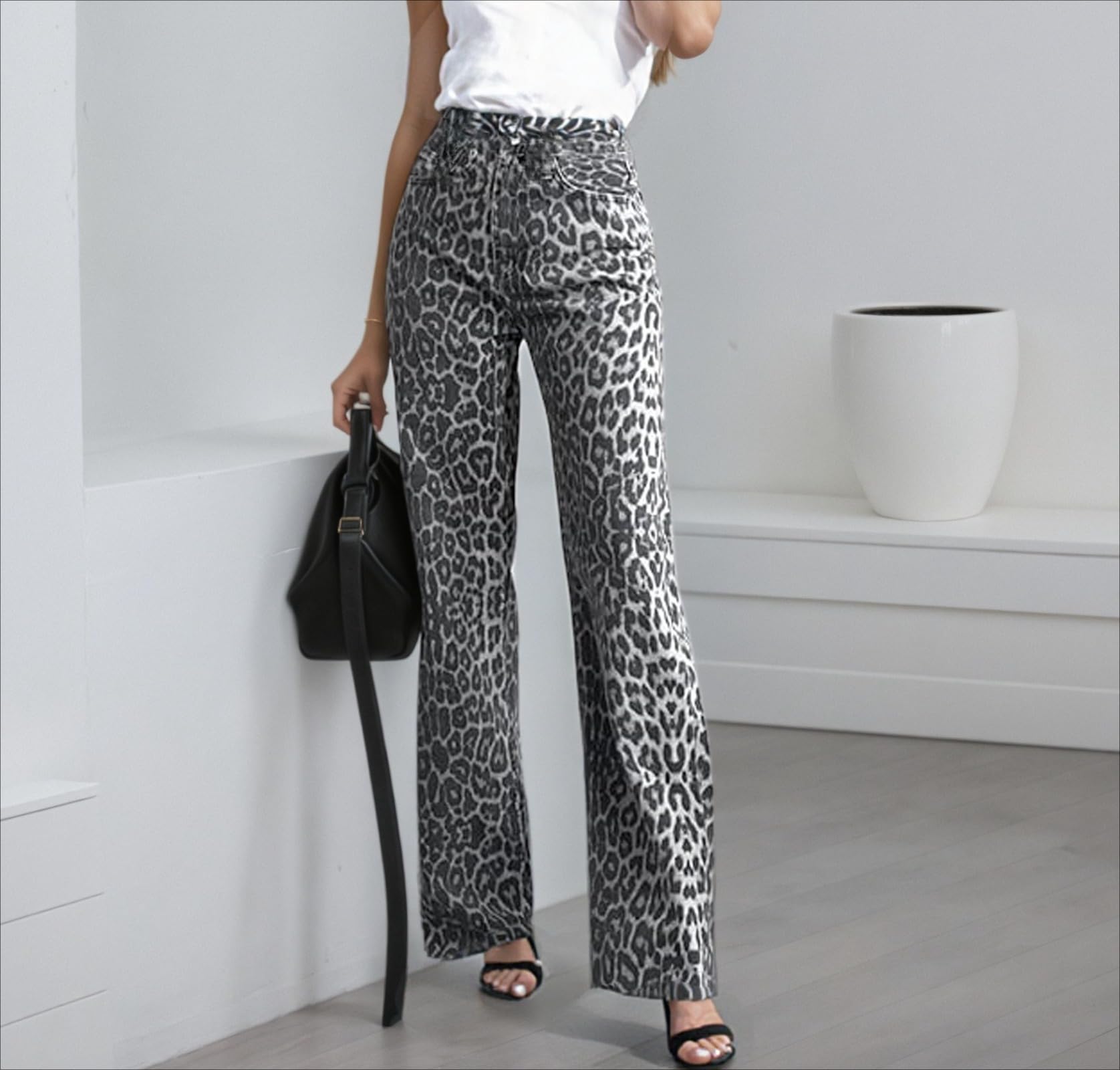 Women's Leopard Print High Waisted Baggy Jeans - Cheetah Animal Print Straight Leg Pants for Streetwear & Grunge Fashion | Perfect for Casual Outings, Concerts and 90s Retro Style