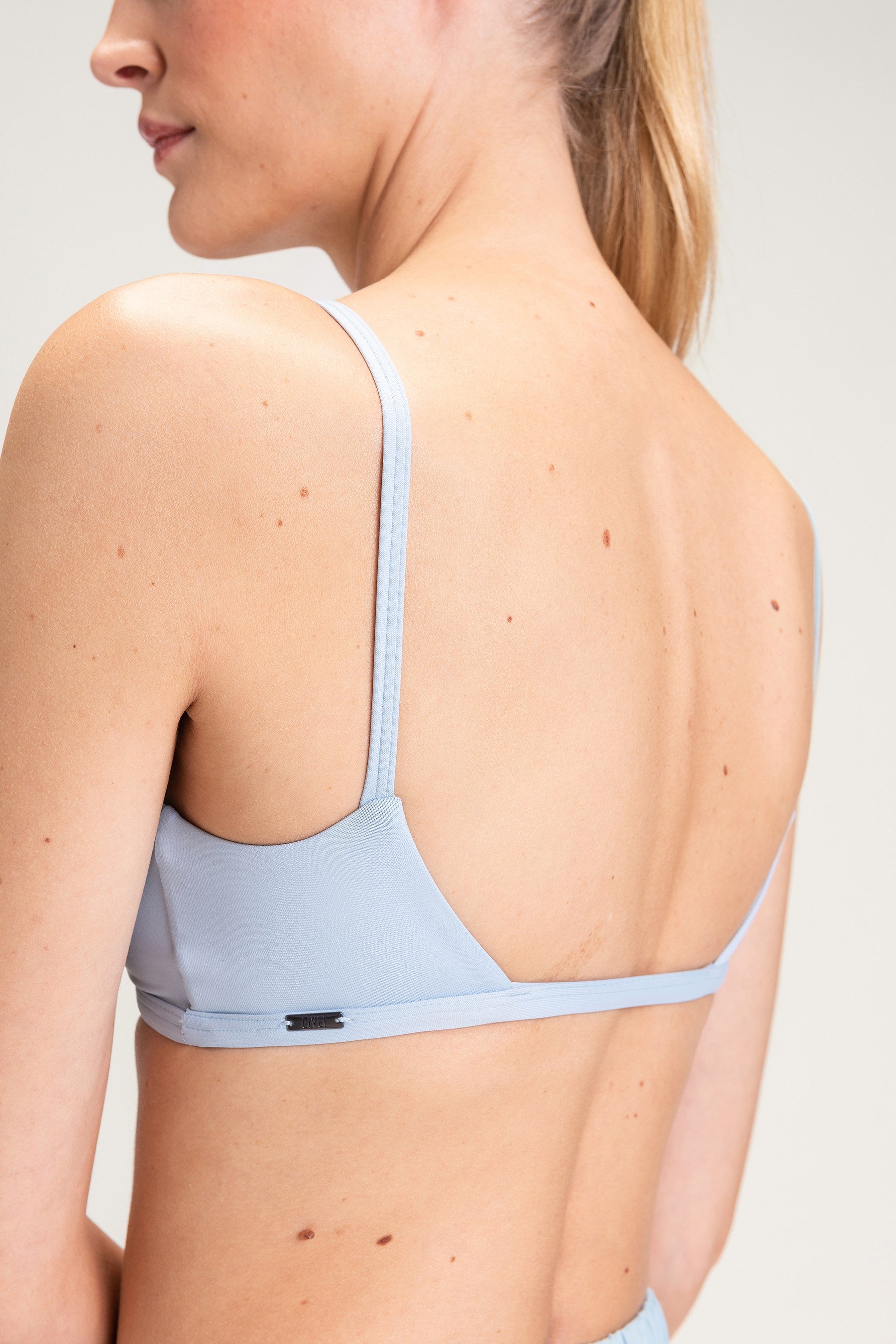 Slim Wireless Sports Bra for Women - Comfortable & Breathable Workout Top for Running, Yoga & Gym