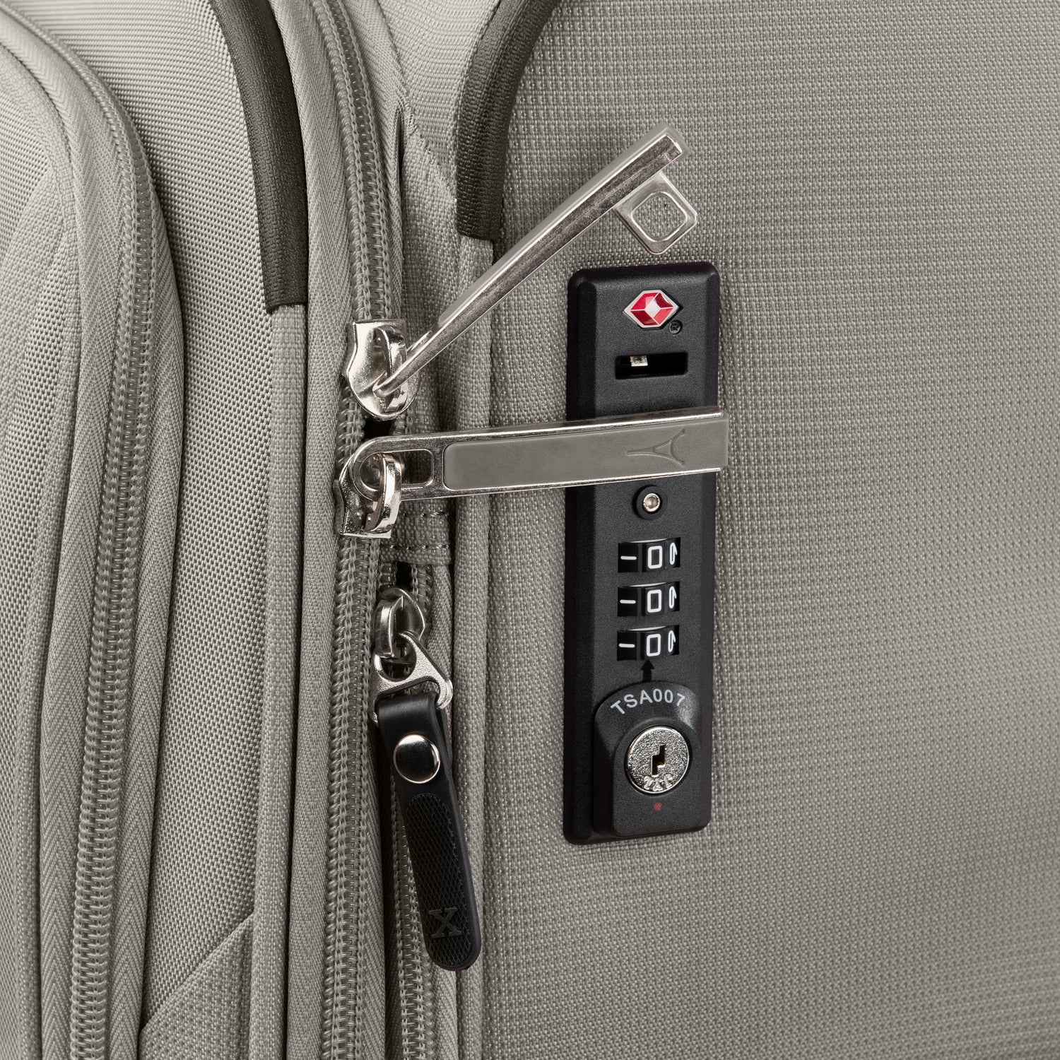 Travelpro Maxlite 5 International Carry On Spinner Luggage - Lightweight Expandable Suitcase for Air Travel, Business Trips & Vacations | 21