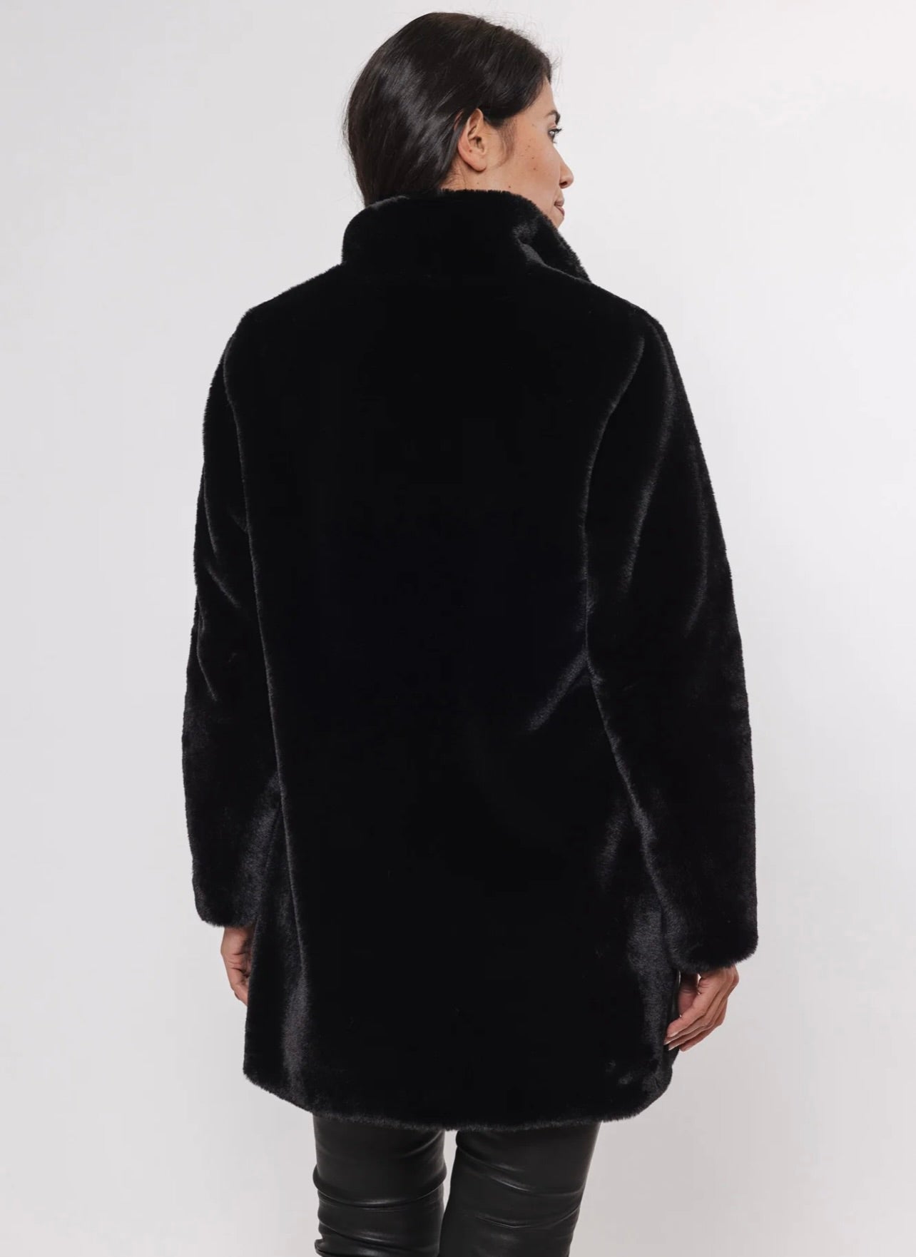 Stylish Nonna Coat in Black - Elegant Winter Outerwear for Women | Perfect for Office, Parties & Cold Weather