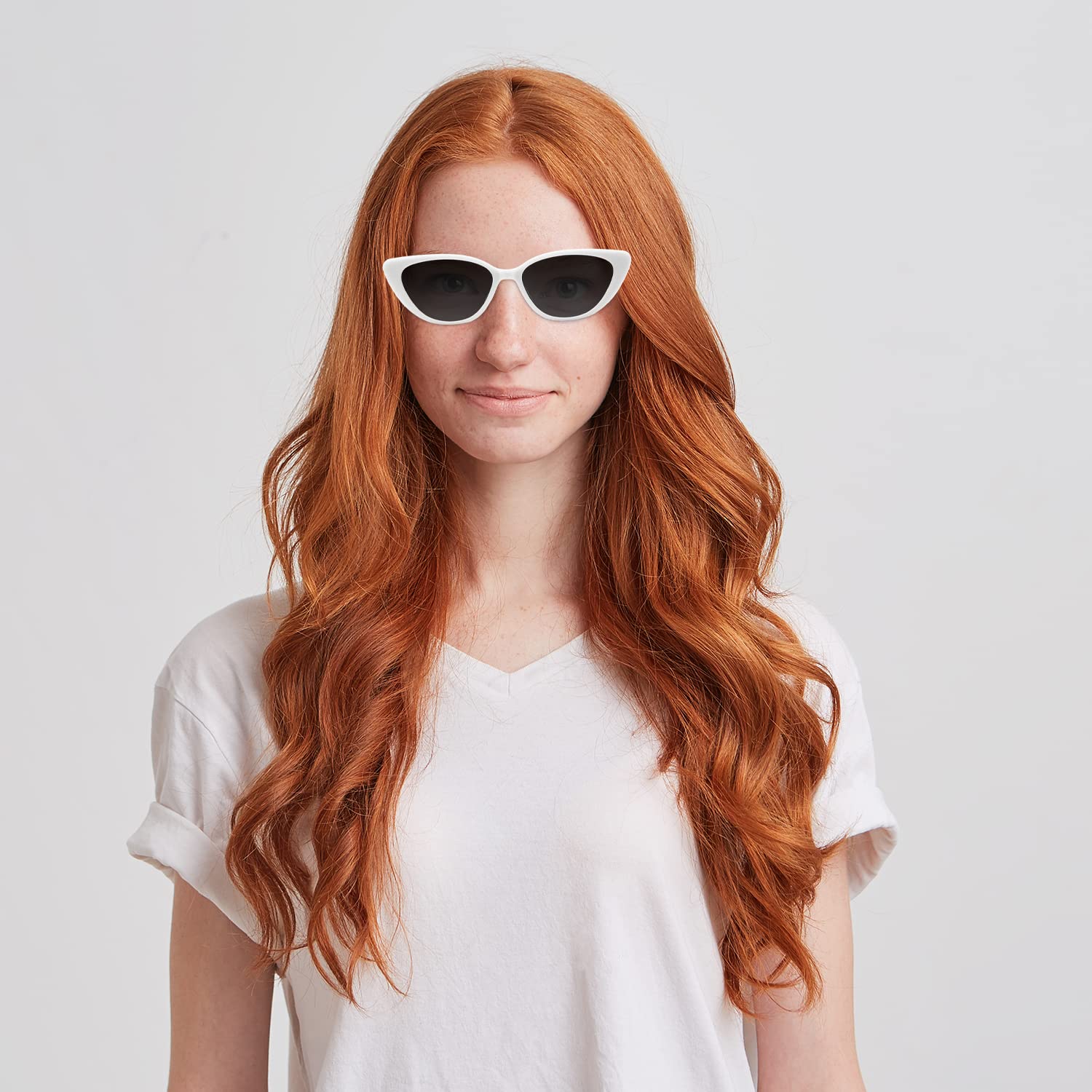 ALLY-MAGIC Women's Retro Cat Eye Sunglasses - Trendy Oversized Rectangle Frame UV400 Protection Sunglasses for Driving, Beach & Outdoor Activities