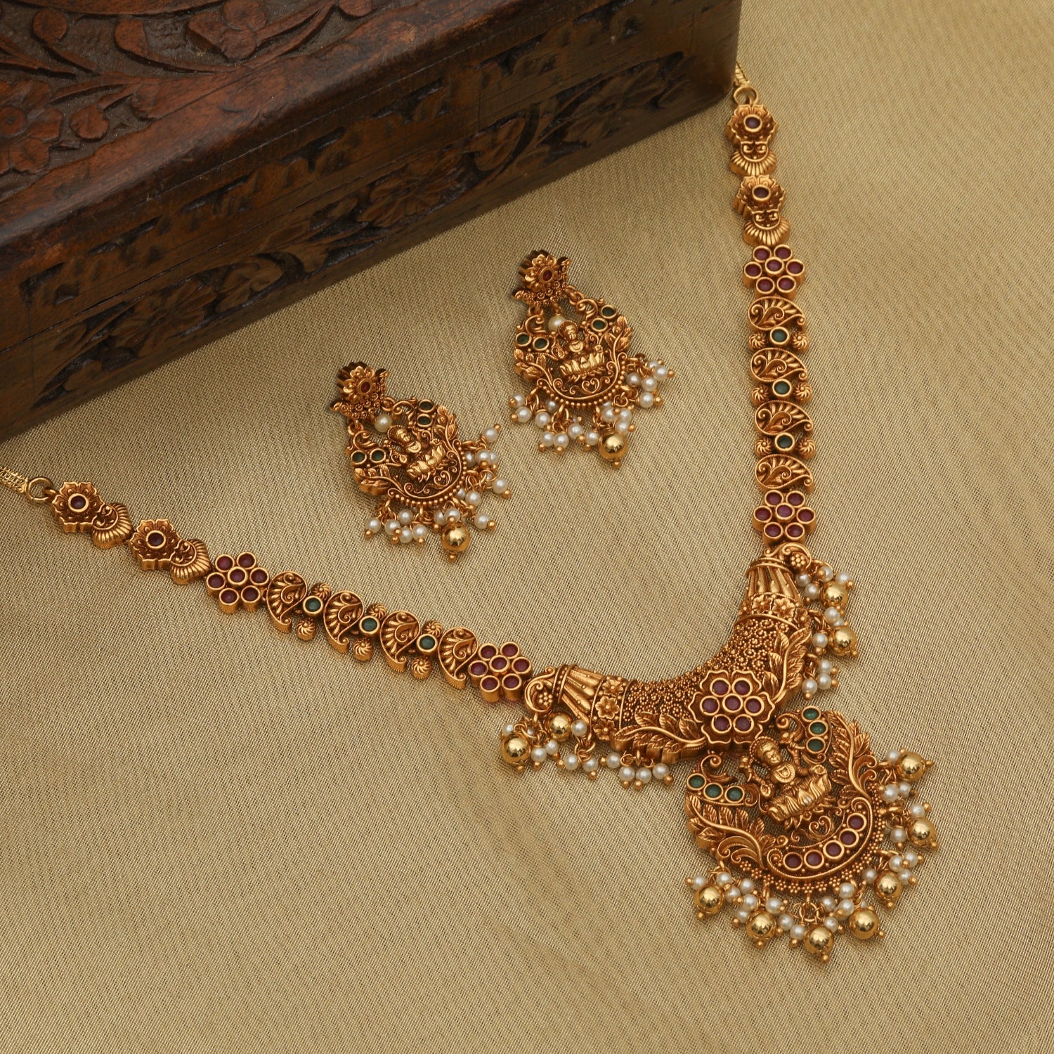 Bhavani Antique Necklace Set for Women - Handmade Indian Ethnic Jewelry - Traditional Bridal Necklace - Perfect for Weddings, Festivals & Special Occasions