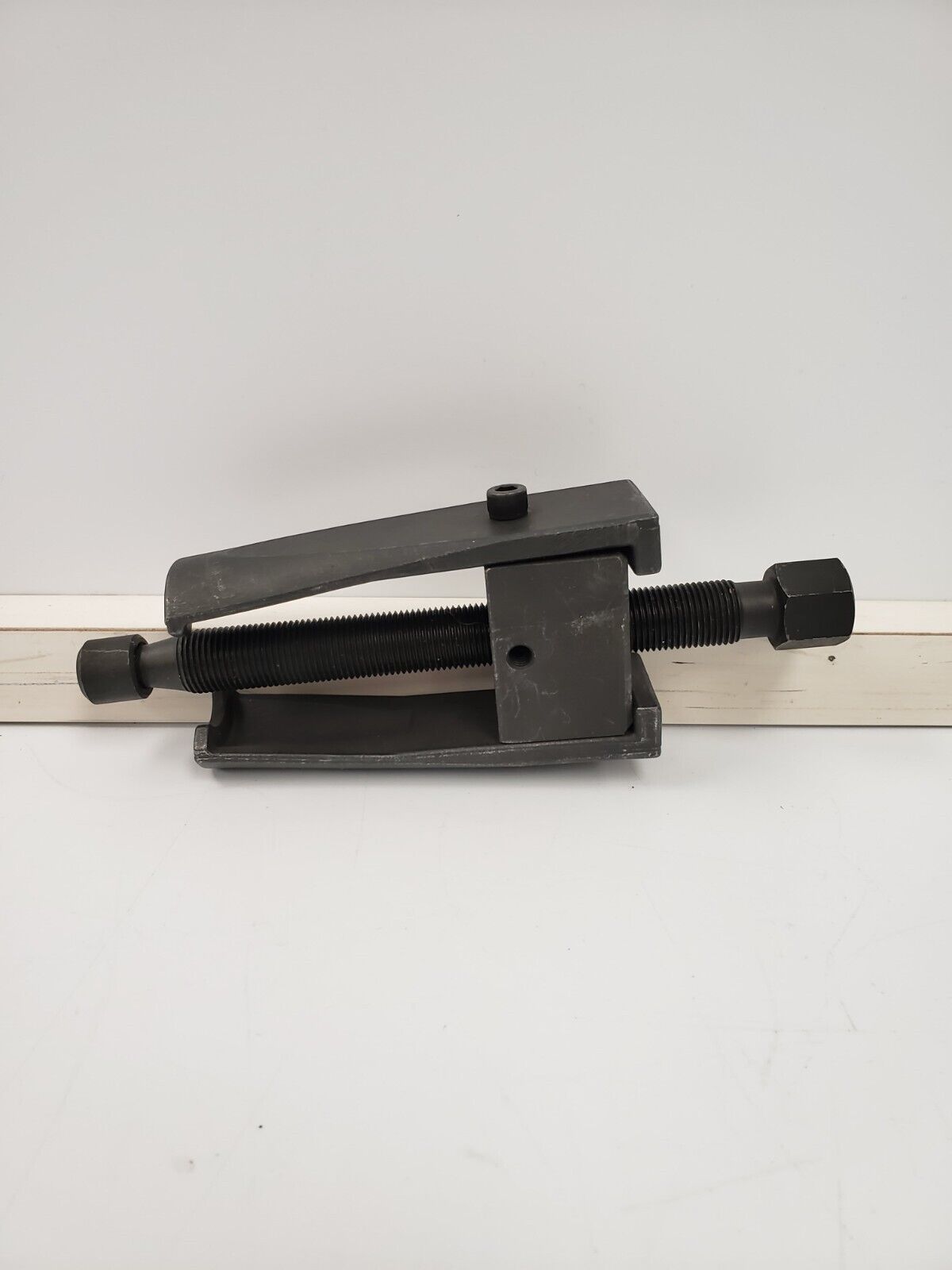 Miller C 4333A 1 Power Steering Pulley Puller Tool - Professional Automotive Repair Kit for Easy Steering System Maintenance - Perfect for Mechanics & DIY Car Enthusiasts