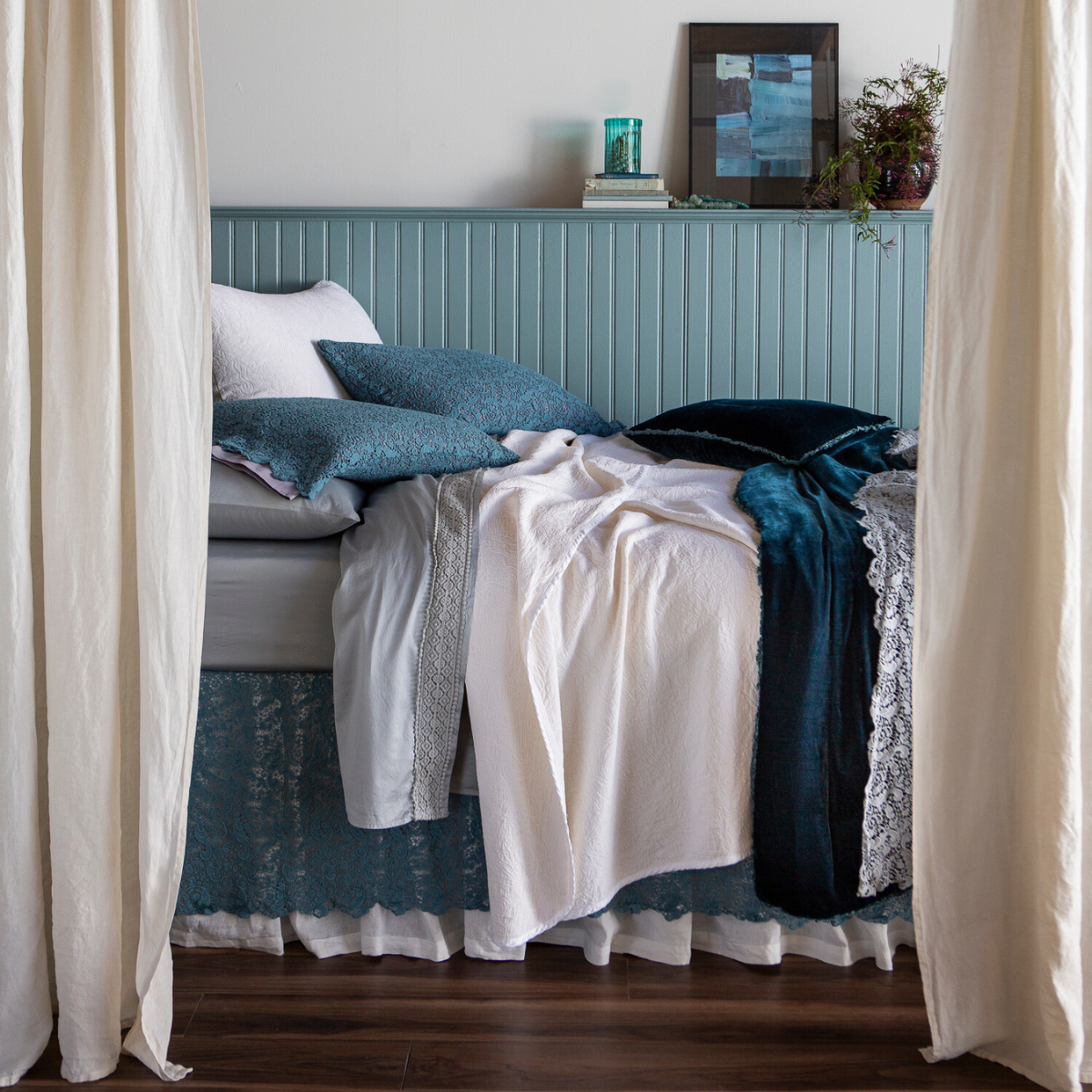 Georgia Twin Bedspread - Soft & Comfortable Cotton Bedding Set for Kids & Teens - Perfect for Dorm Rooms, Guest Rooms & Cozy Bedroom Decor