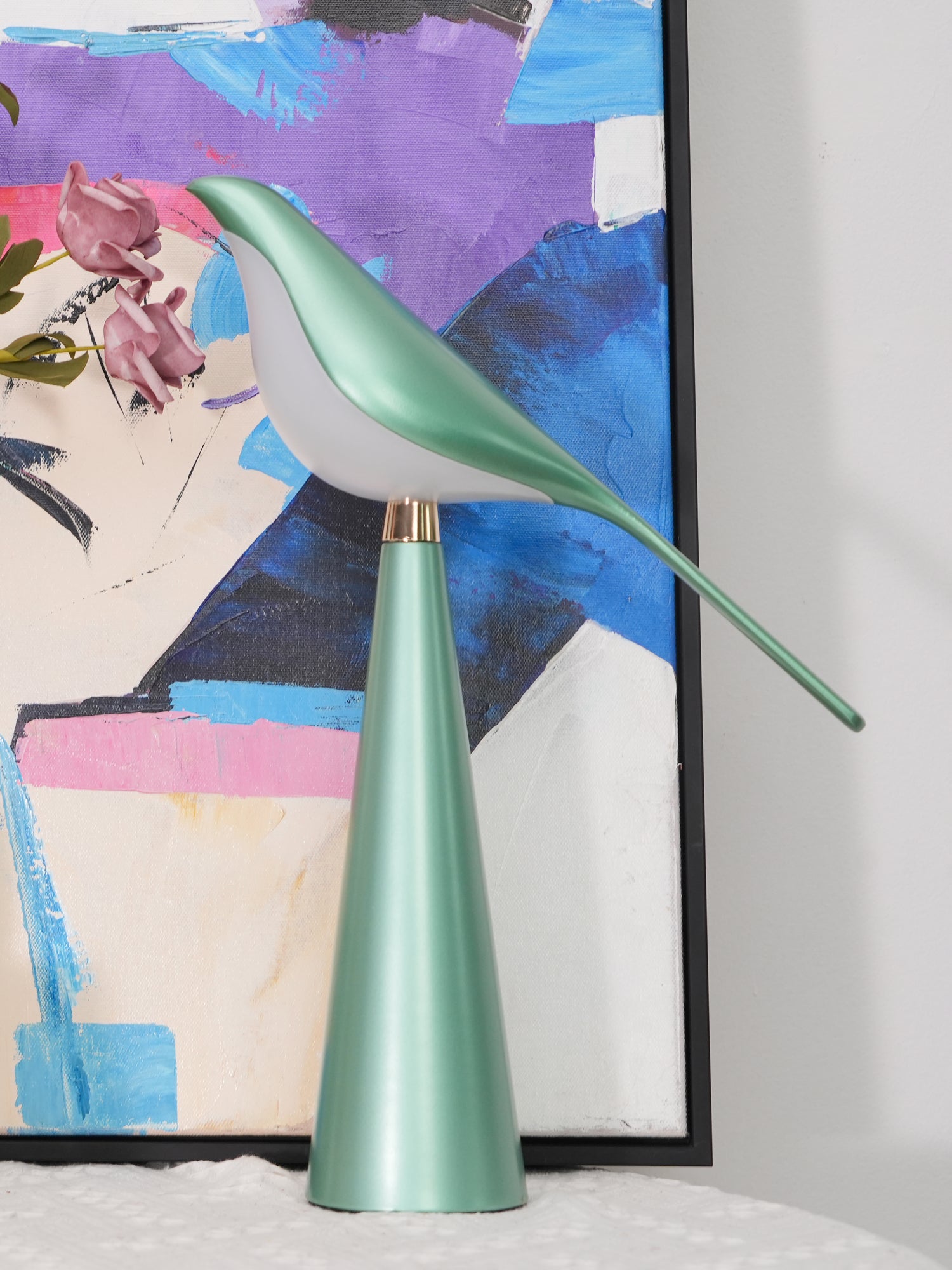 Magpie Art Table Lamp - Modern Decorative LED Desk Light for Home Office, Bedroom & Living Room - Perfect for Reading, Working & Relaxing