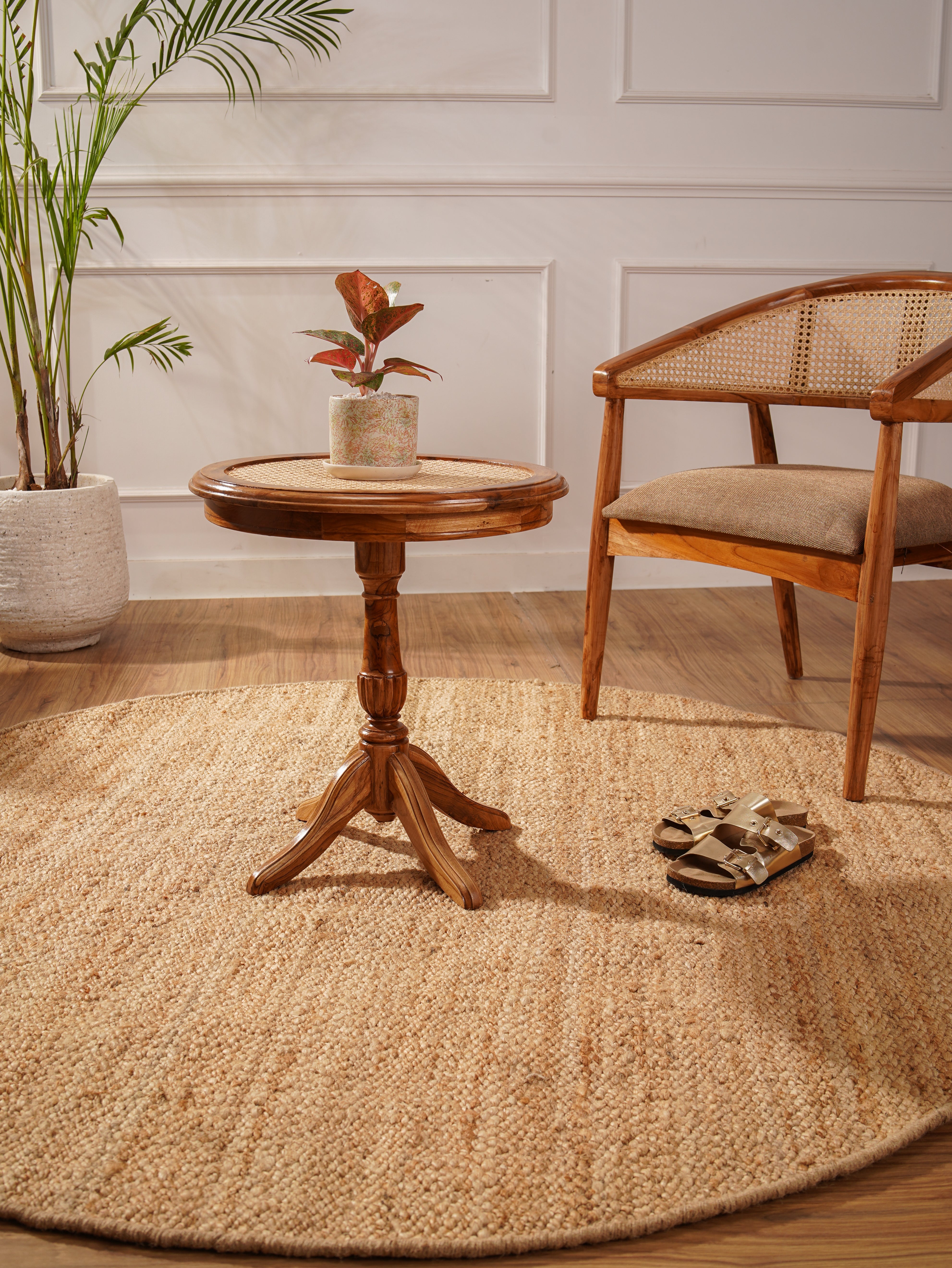 Classic Handwoven Jute Braided Rug - Natural Fiber Floor Mat for Living Room, Bedroom, or Entryway - Eco-Friendly Home Decor