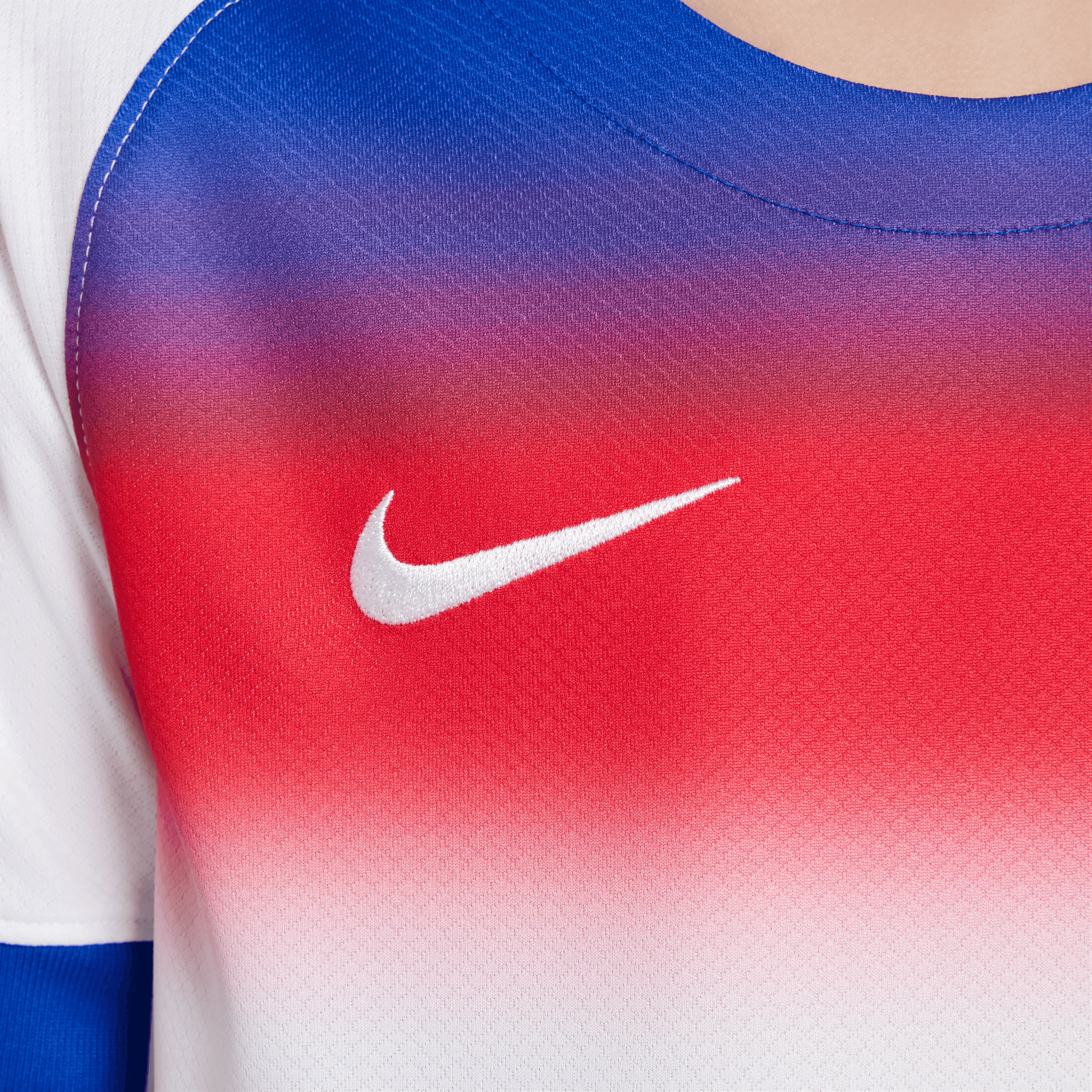 2025 England Youth Home Stadium Jersey - Authentic Football Kit for Kids & Teens - Perfect for Matches, Training, and Fan Support