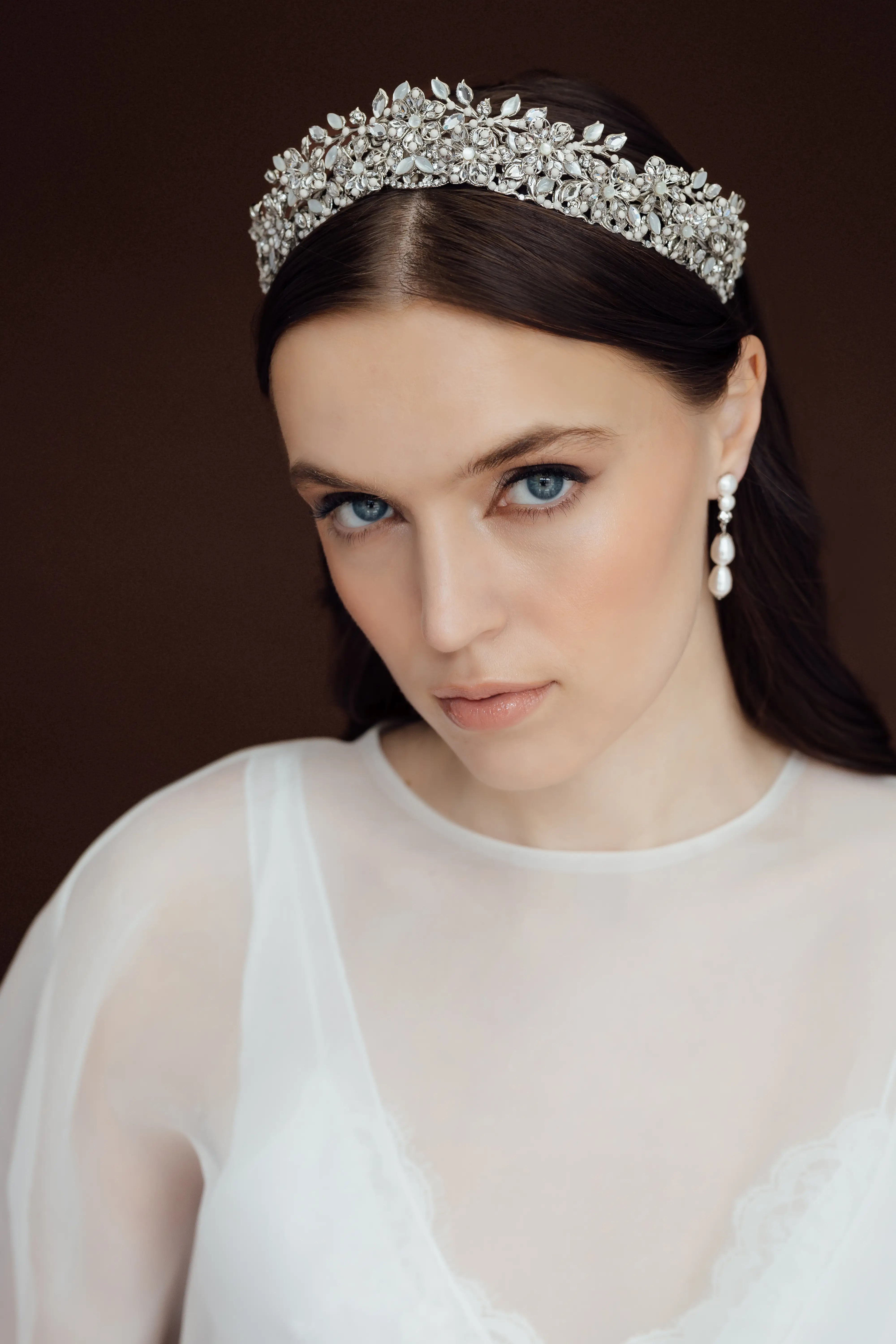 Seraphique Crown - Elegant & Stylish Tiara for Weddings, Prom, Pageants & Special Occasions - Perfect for Brides, Princesses & Formal Events