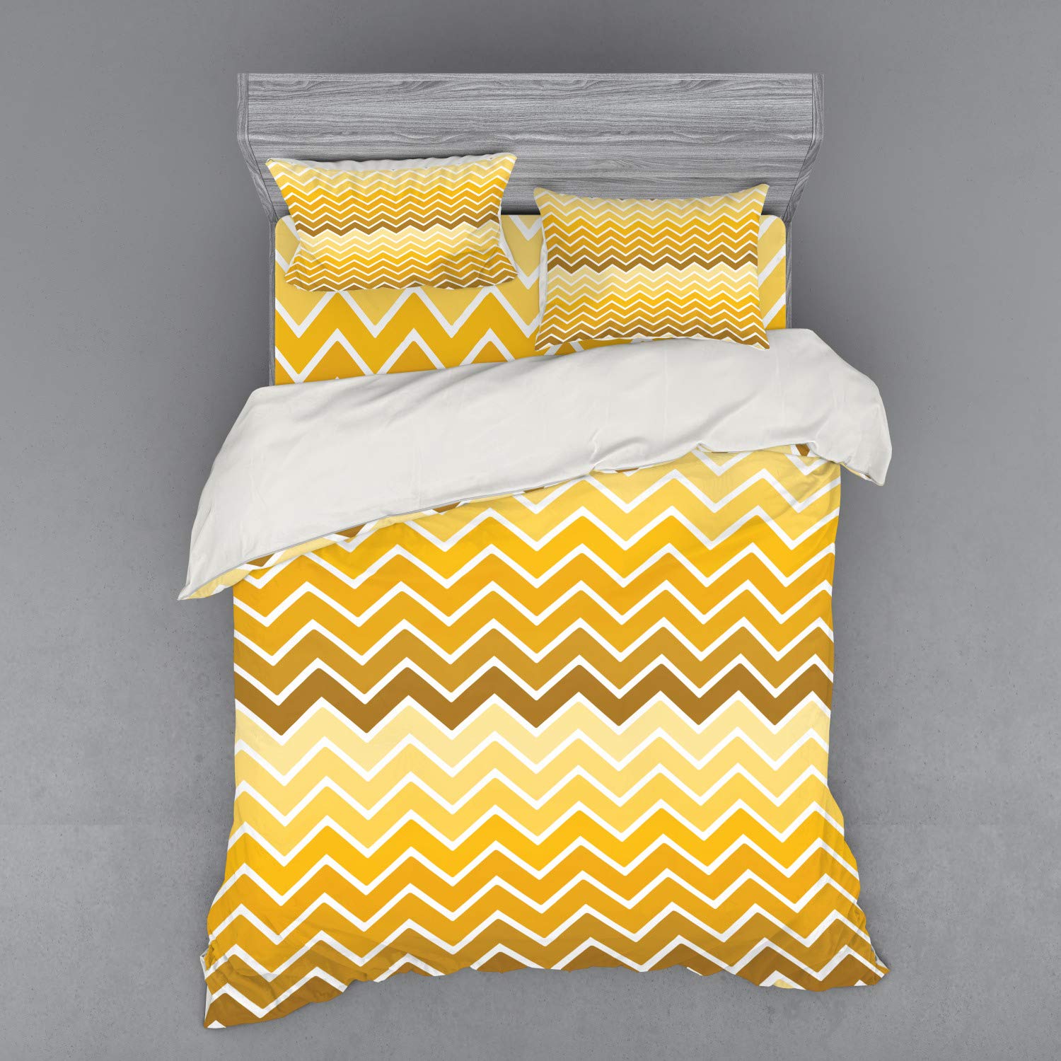 Ambesonne Chevron Duvet Cover Set - Queen Size 4-Piece Bedding Set with Zigzag Yellow Ombre Pattern, Includes Shams & Fitted Sheet - Perfect for Birthday Parties, Celebrations & Home Decor (Yellow/Pale Yellow)