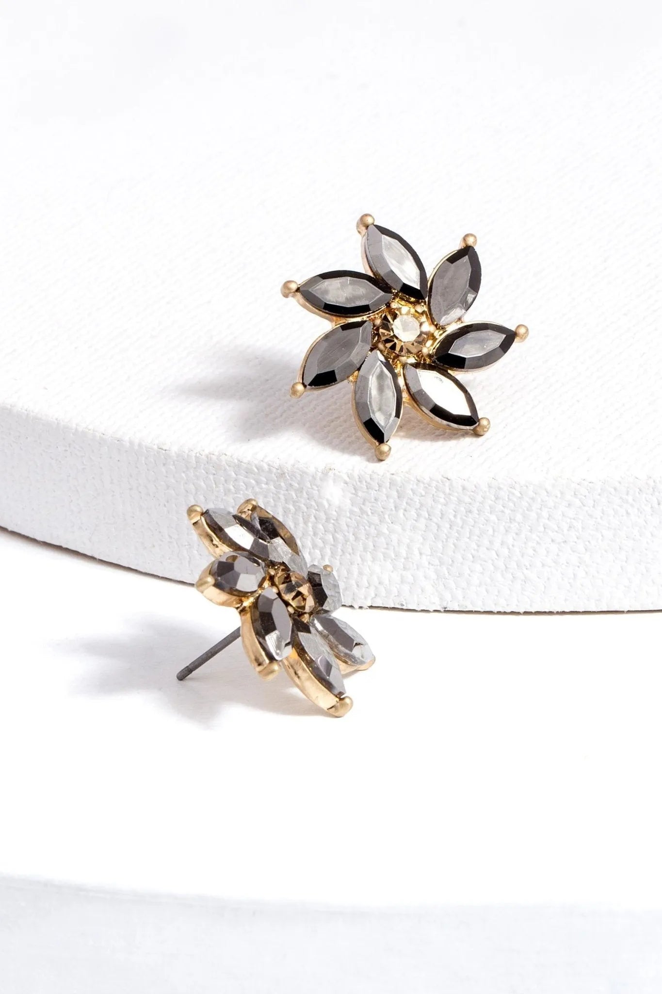 Elegant Crystal Flower Earrings for Women - Hypoallergenic Dainty Floral Stud Earrings - Perfect for Weddings, Parties & Everyday Wear