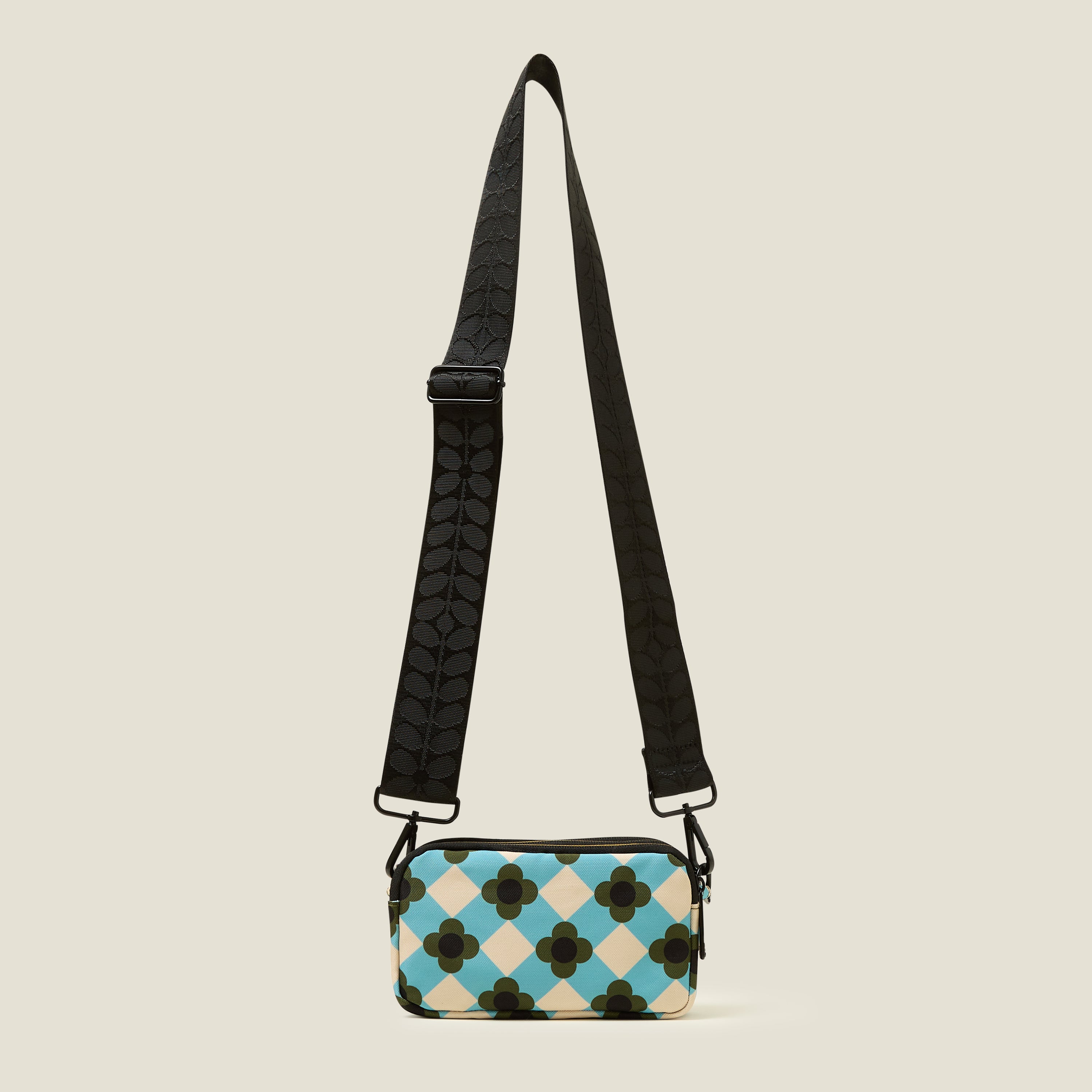 Stylish Crossbody Bag with Floral Check Pattern - Perfect for Travel, Shopping, and Everyday Use