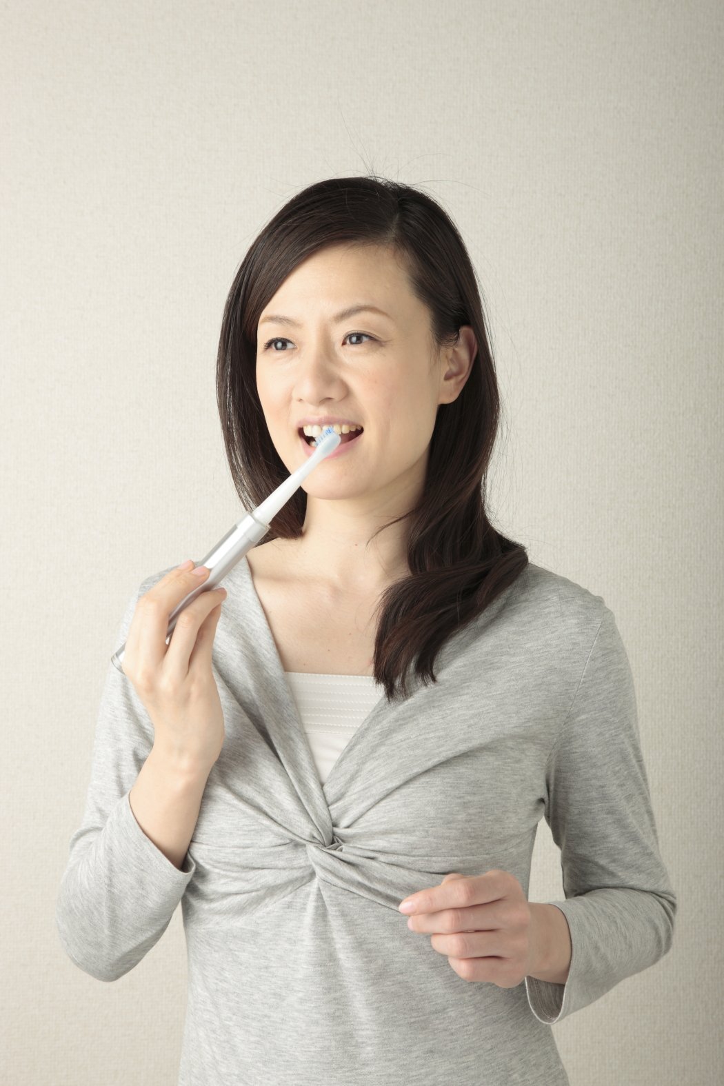 Omron HT-B471-W Electric Toothbrush - Advanced Sonic Cleaning Technology, White | Perfect for Travel, Home & Daily Oral Care