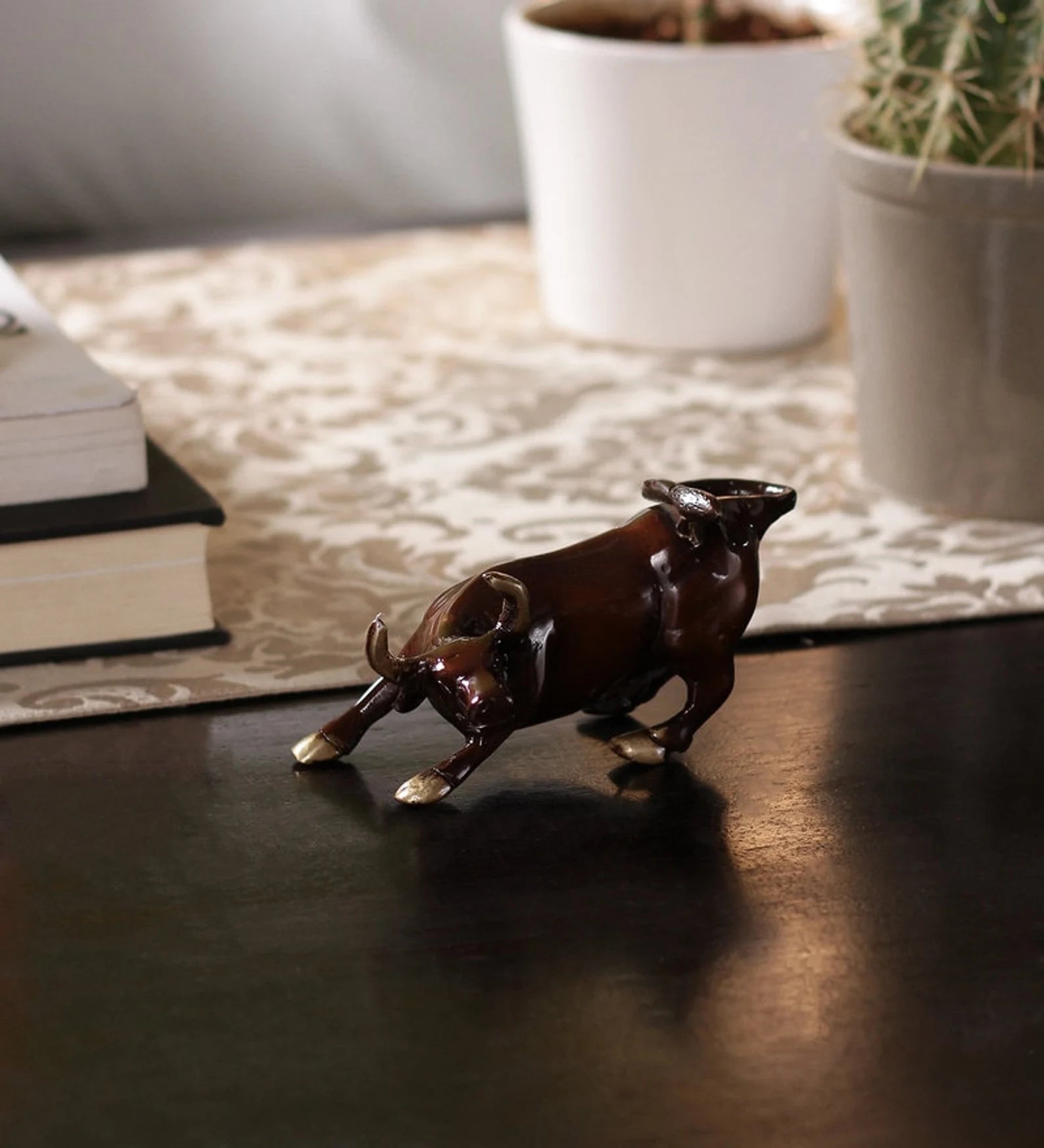 5 Inch Brass Charging Bull Statue - Office Desk Decor, Christmas Ornament, Showpiece Sculpture for Home & Gifts | Feng Shui Wealth Symbol, Motivational Decor for Entrepreneurs