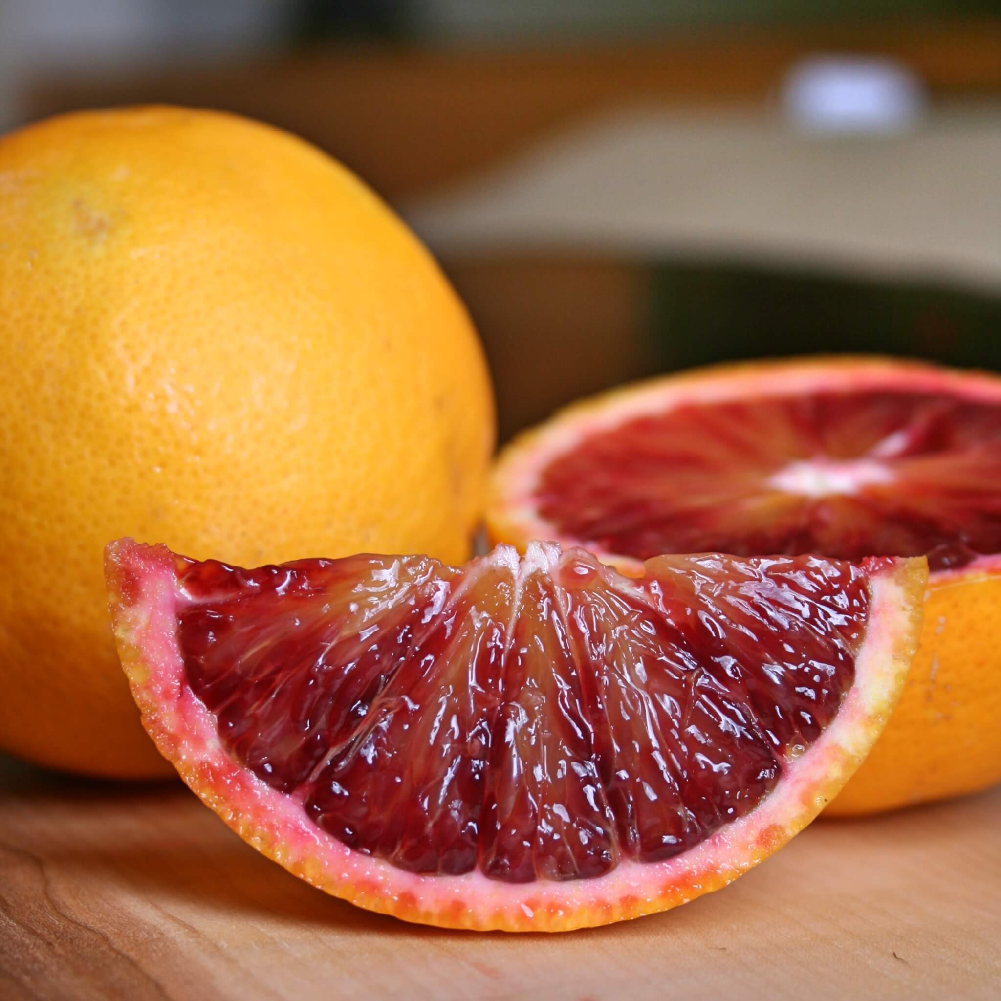 Organic Blood Oranges - Fresh, Juicy & Nutrient-Rich Citrus Fruit for Juicing, Cocktails & Healthy Snacks | Perfect for Smoothies, Salads & Gourmet Recipes