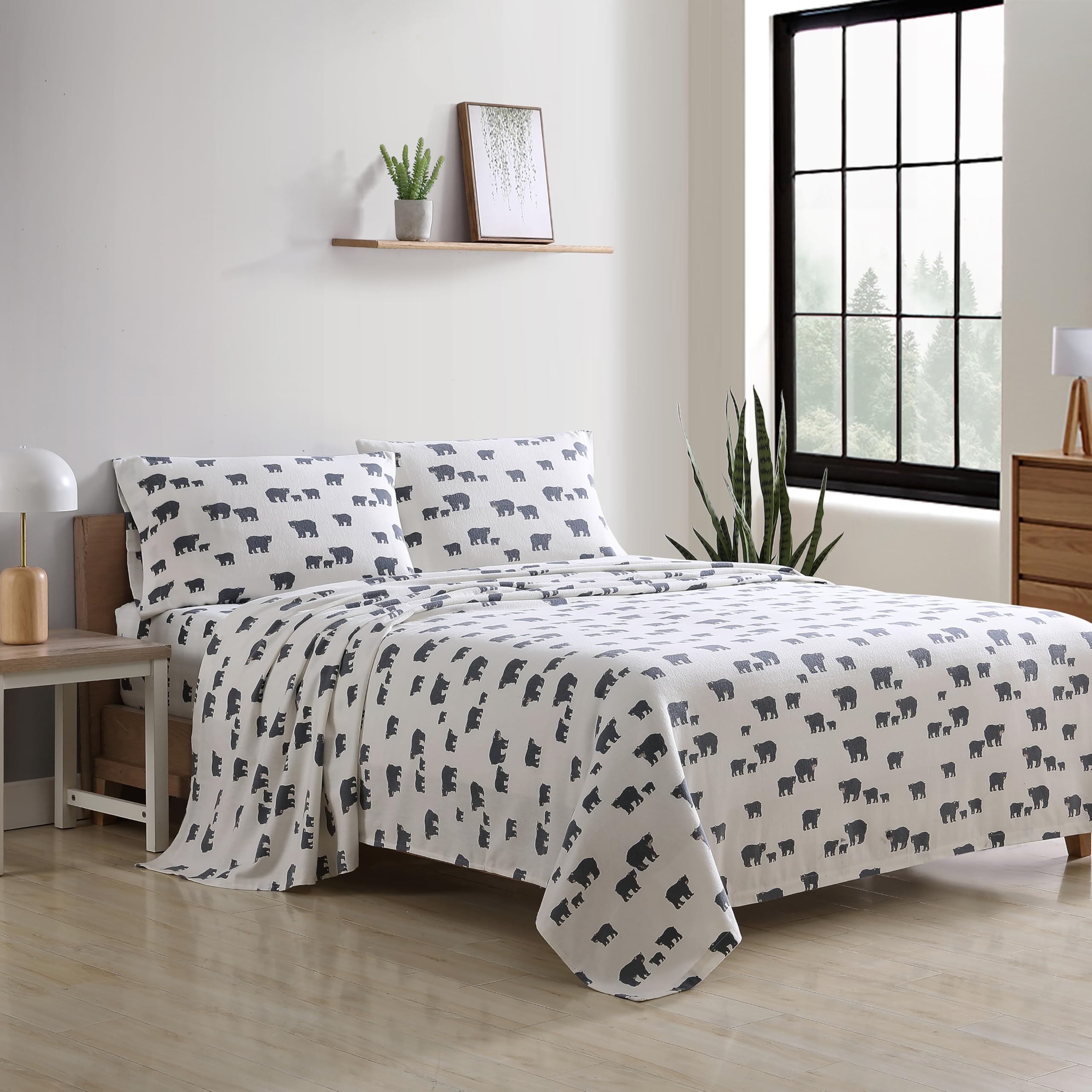 Eddie Bauer Queen Size Cotton Flannel Bed Sheet Set - Ultra Soft Brushed Flannel Bedding for Winter, Cozy Home Decor (Bear Family Print) - Perfect for Cold Weather & Holiday Gift Giving