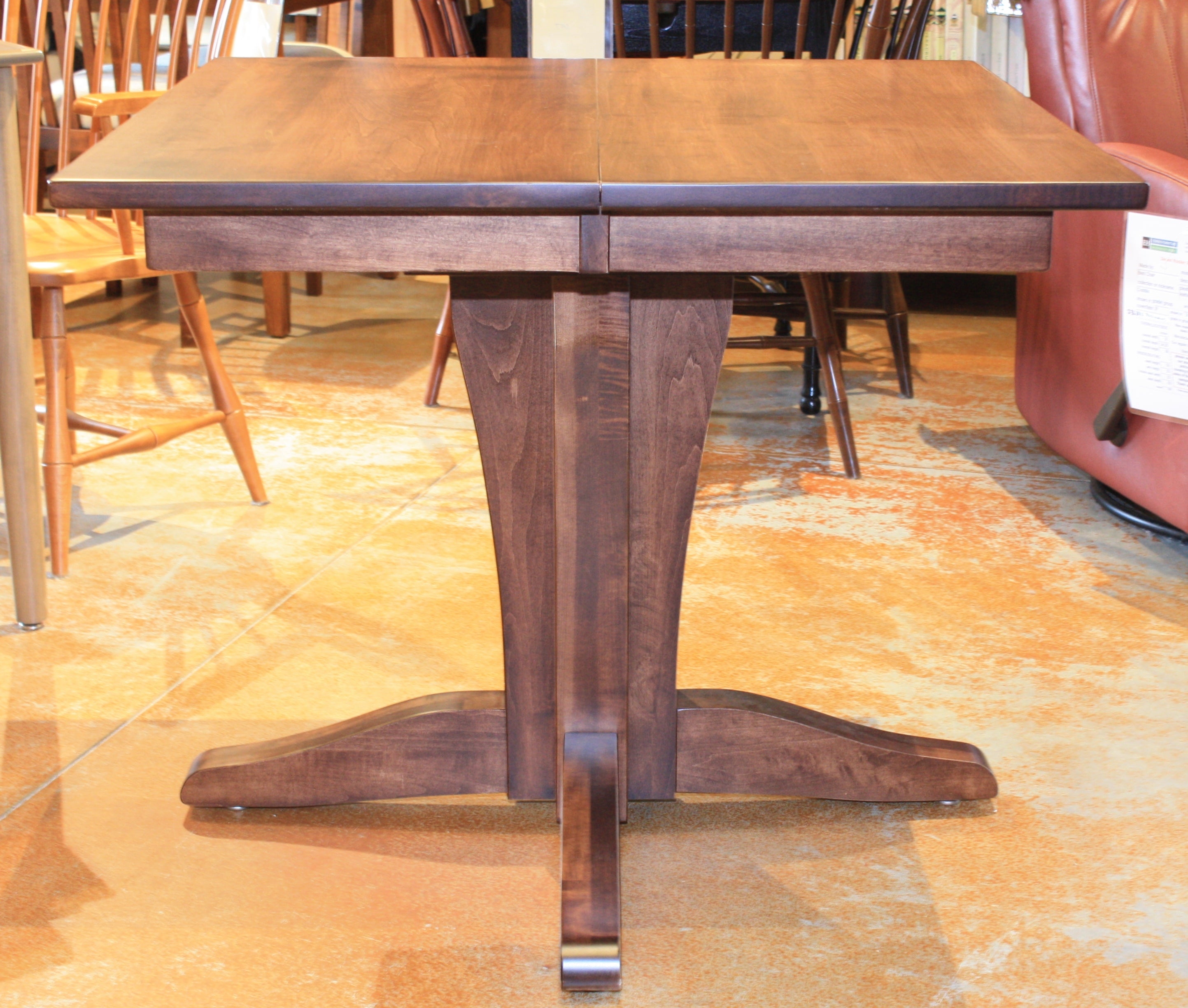 Vintage Single Pedestal Compact Extension Dining Table - Space-Saving Expandable Table for Small Dining Rooms, Kitchens & Apartments