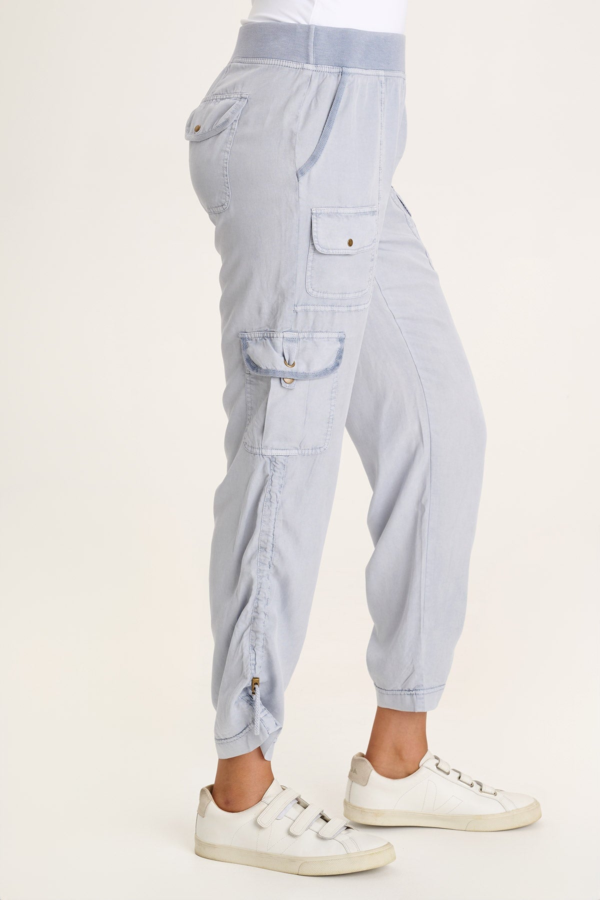Sonova Blue Pigment Spray Paint for Denim & Fabric - DIY Jeans, Jackets, Shoes & Home Decor Upcycling
