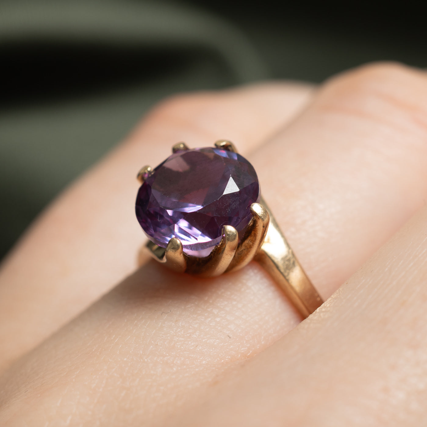 4.20ct Synthetic Color Change Sapphire Cocktail Ring - Size 5.5 | Elegant Evening Wear & Special Occasion Jewelry | Perfect for Parties, Weddings & Date Nights