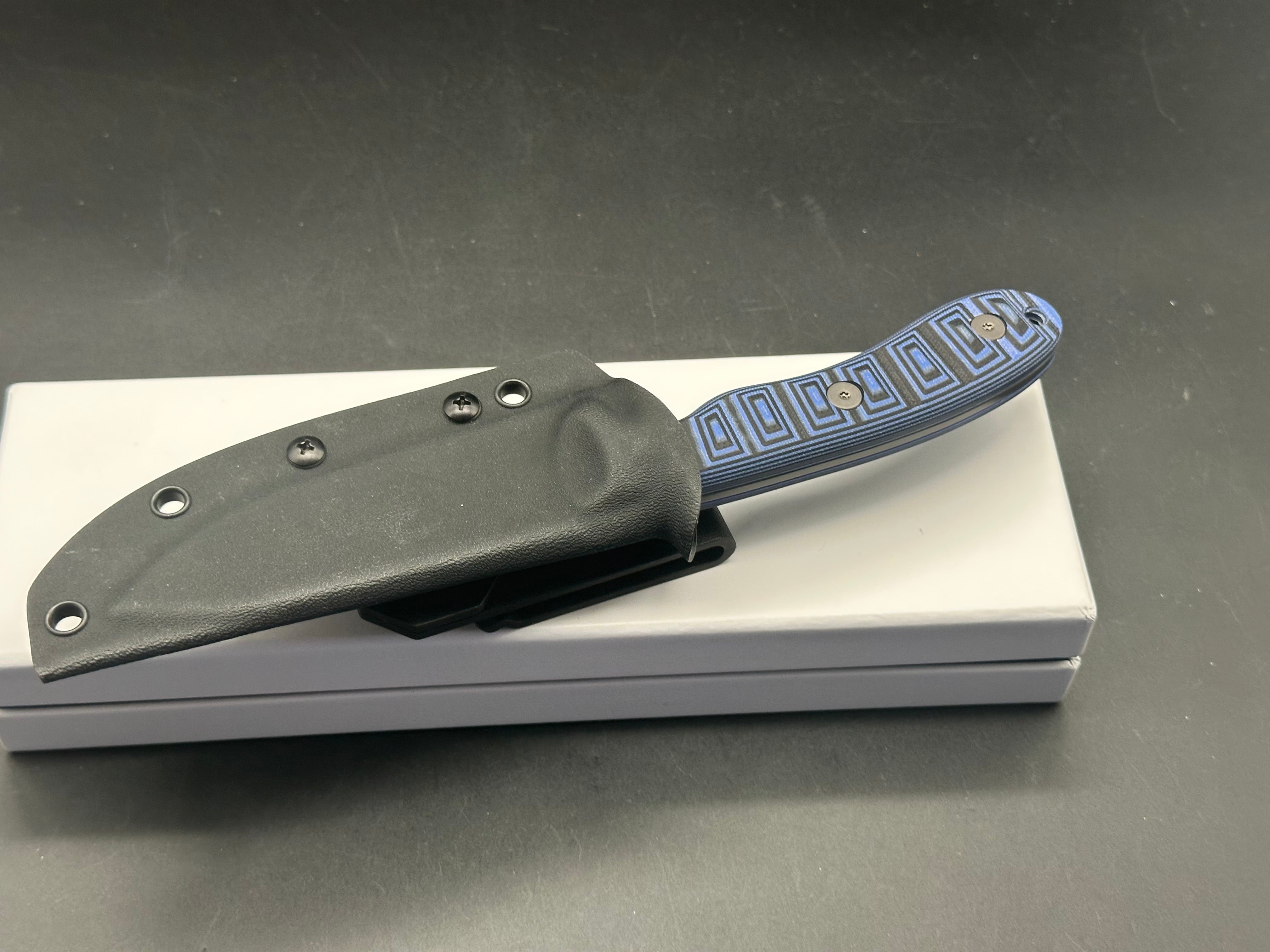 FINTISO NAZAR Black Blue 4.24