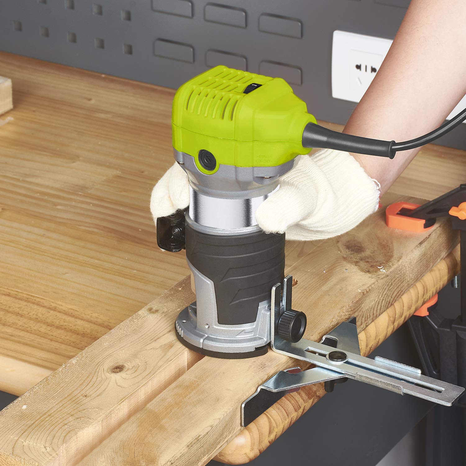 DEWINNER 710W Electric Wood Router Tool, 13000-33000 RPM Variable Speed with 6 Adjustments - Includes 3 Clamps & 5 Router Bits for Woodworking, DIY Projects, Cabinet Making, and Furniture Crafting