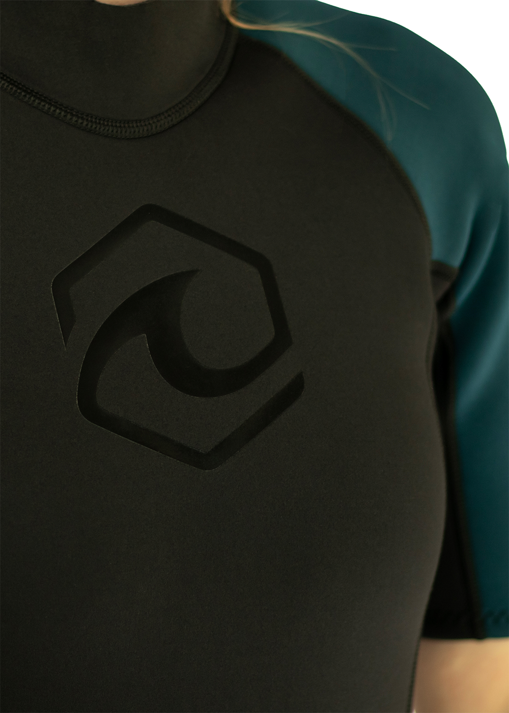 Swiftwater Women's Short Sleeve 2.5mm Neoprene Wetsuit with Back Zipper - Perfect for Surfing, Snorkeling & Spring Water Sports
