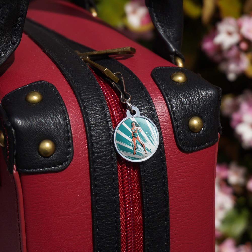Wonder Woman Flashing LED Light Jacket Handbag Purse Luggage Backpack Zipper Pull Charm - Superhero Cosplay Accessory for Comic Con & Halloween Costume