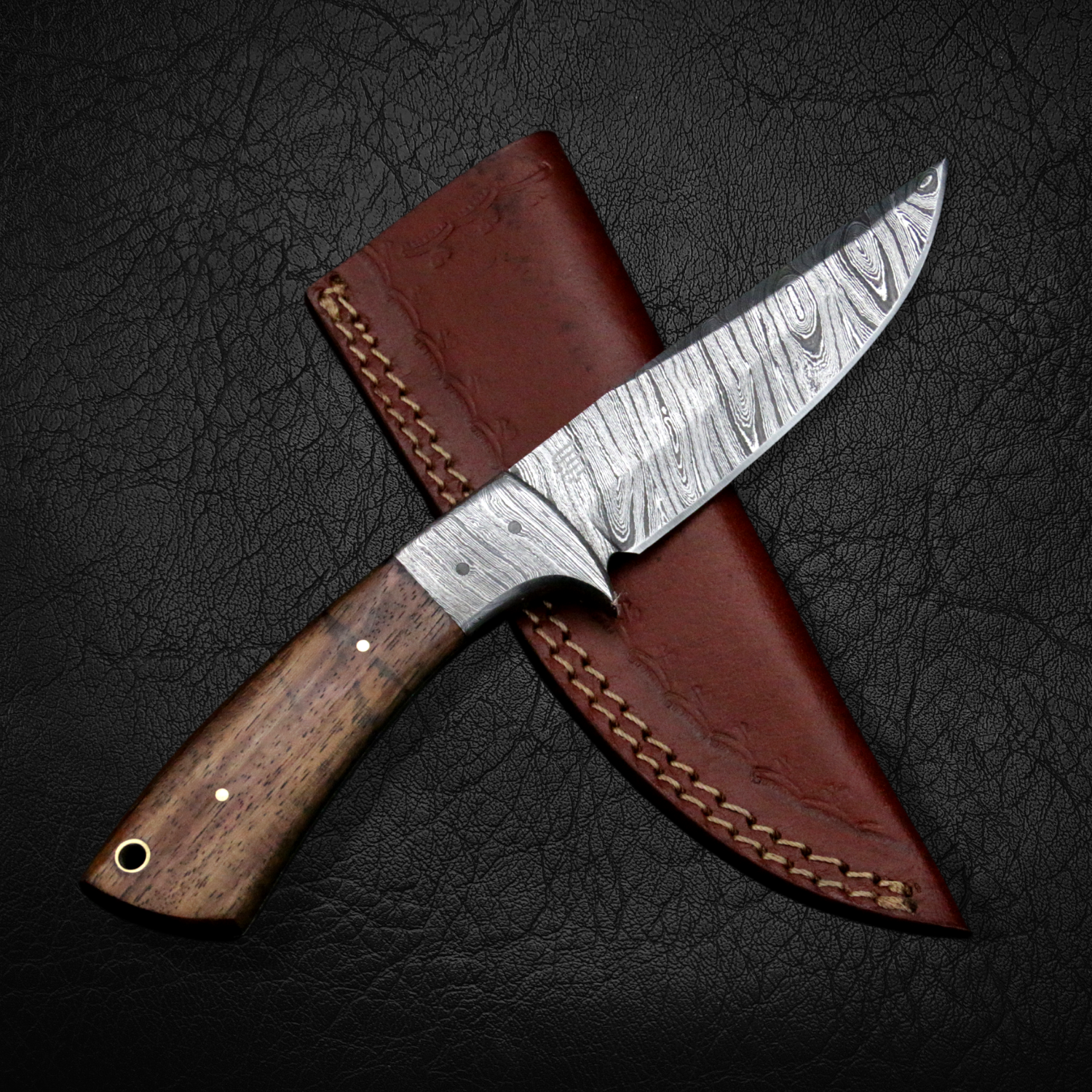 Premium Damascus Steel Hunting Knife - Handcrafted Outdoor Survival Knife for Camping, Hunting & Bushcraft - Razor Sharp Blade with Ergonomic Handle - Perfect Gift for Outdoorsmen